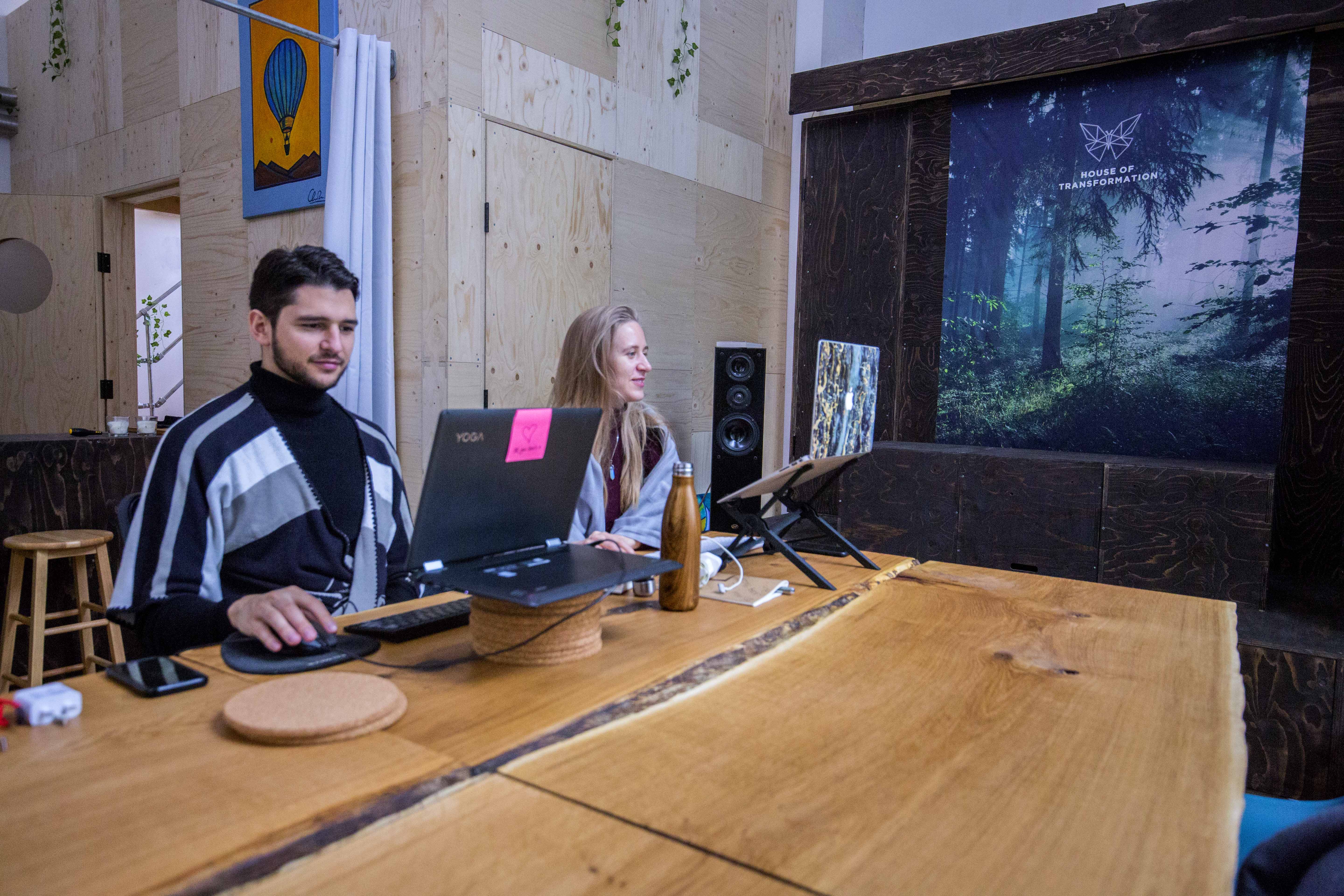 Kingsland Road - dqck405m530.jpg