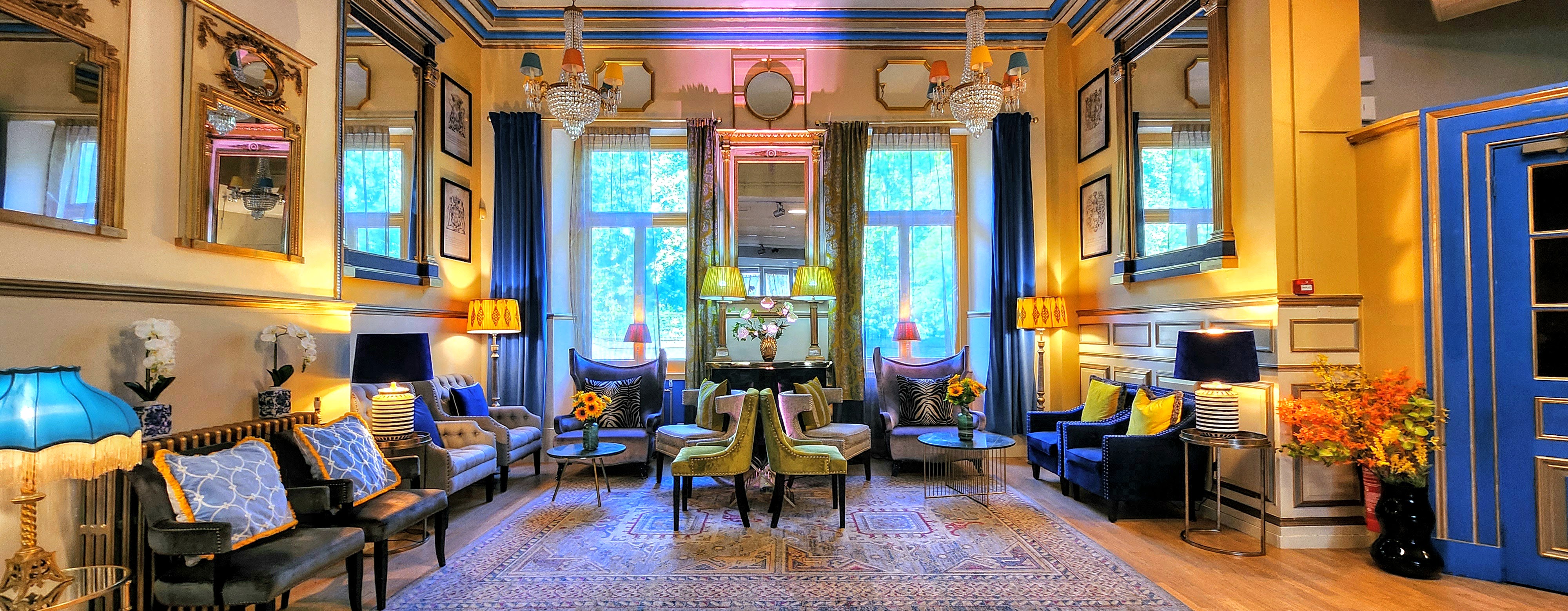 The Embassy - oahsy3br4ro.jpg