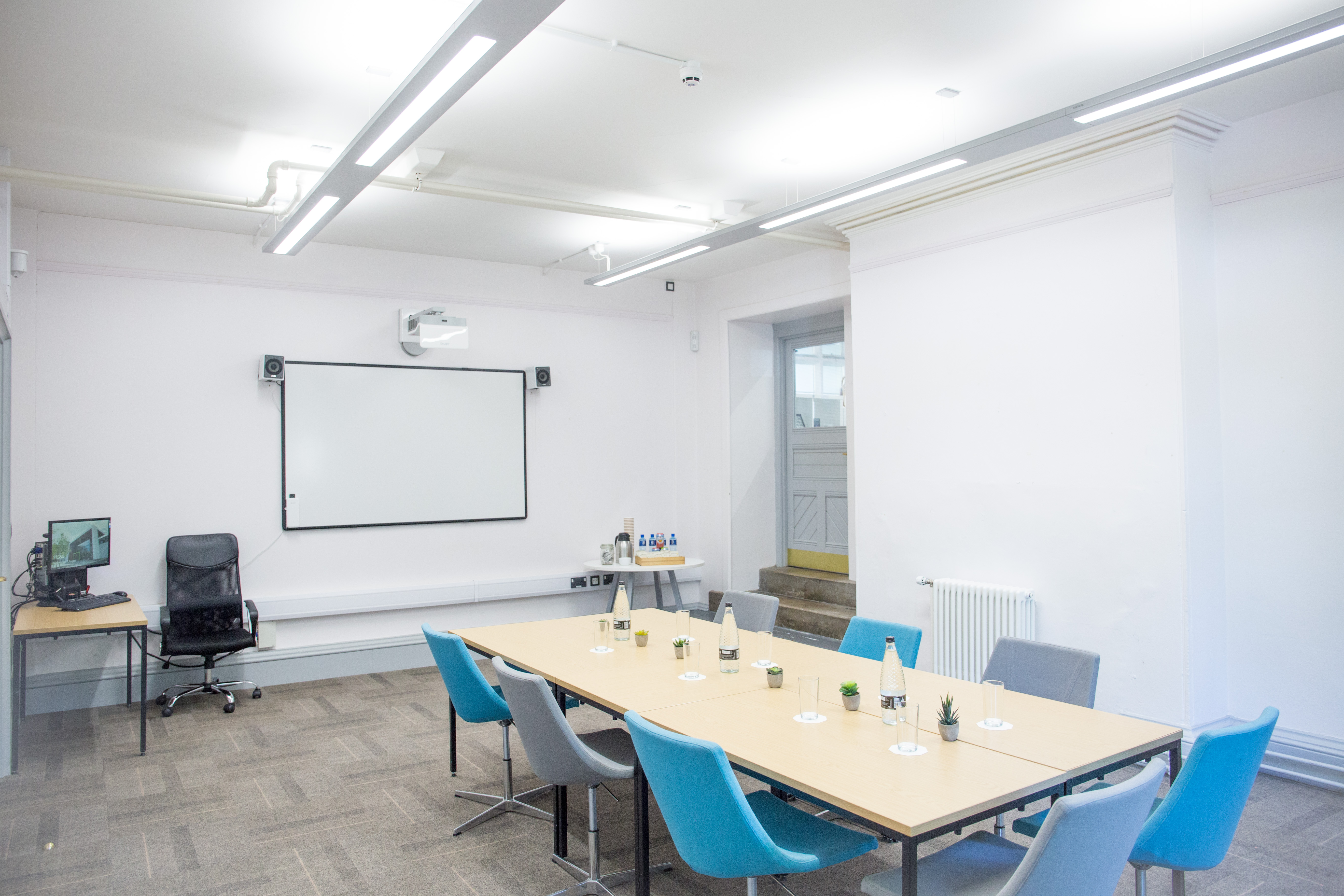 West Studios meeting room at Chesterfield College, bright space for workshops and meetings.