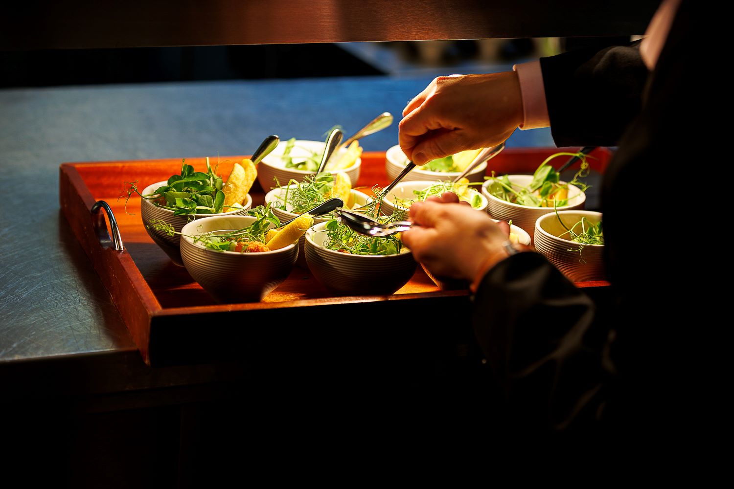 Beveridge Hall salad bowls setup for elegant networking events at University of London.
