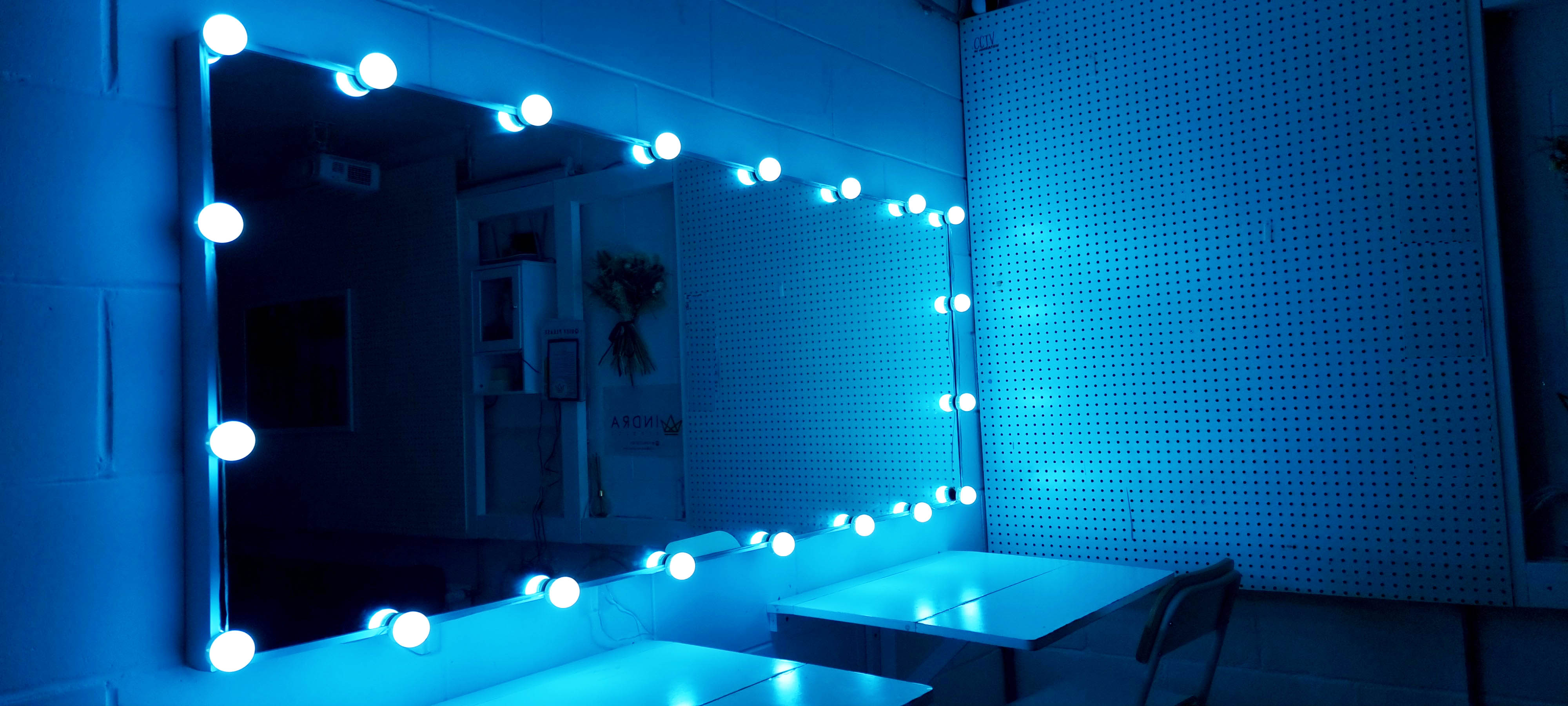 Daylight / Blackout Infinity Cove Photography/Video/Events Studio - Space 2 OF 3 - jbwenmy5dxd.jpg