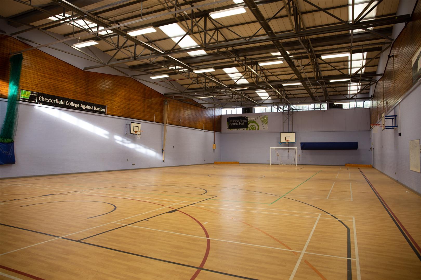 Sports Hall - q1vlnkdgtfd.jpg