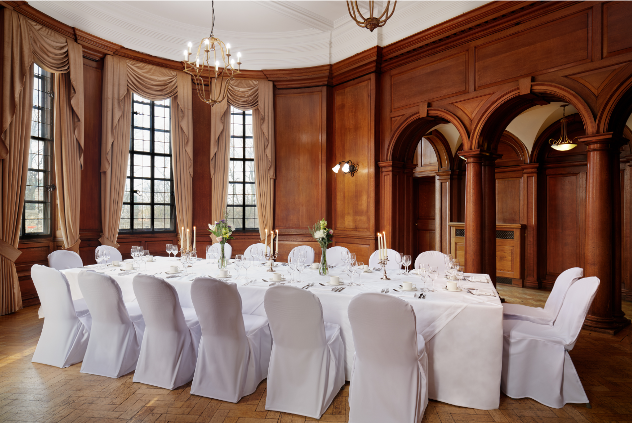 Elegant banquet table in Chairman's Suite, The Grand, York for corporate events.