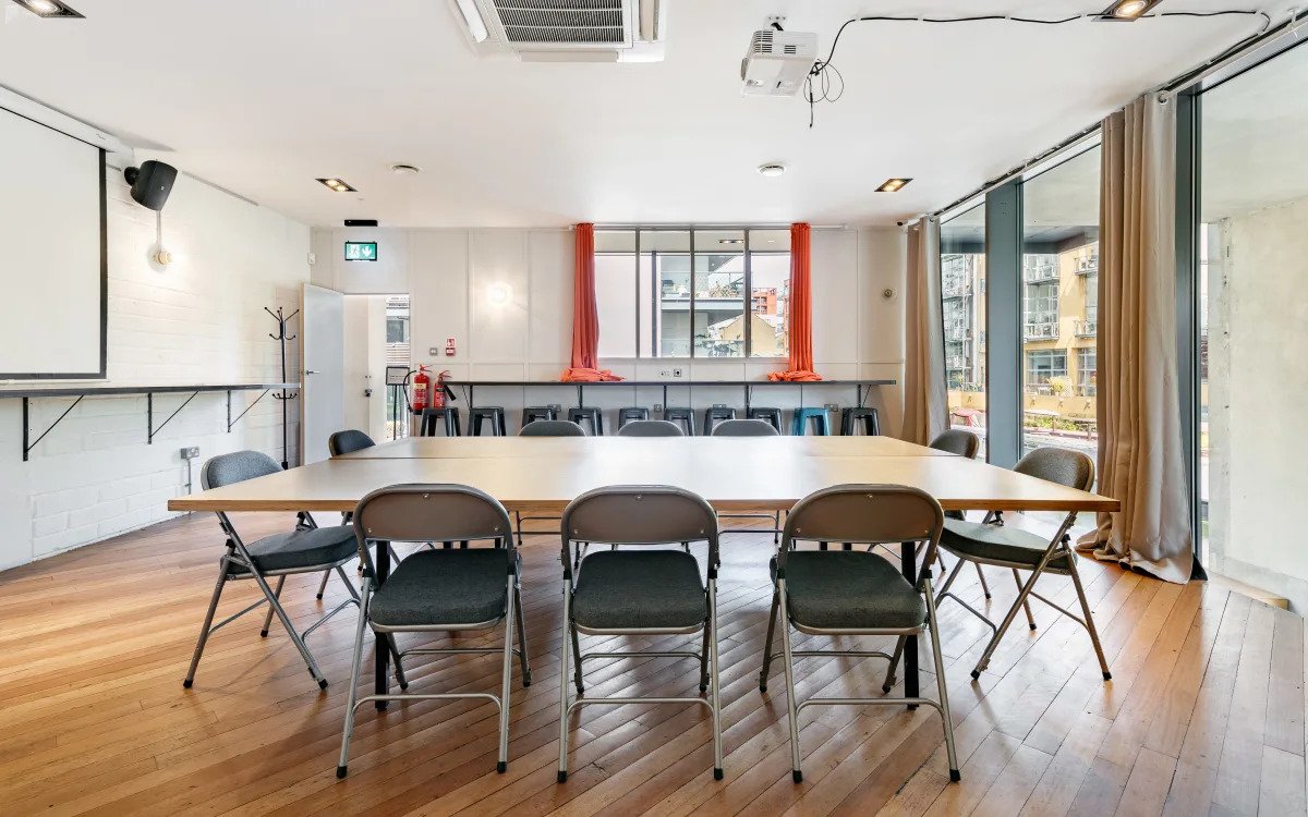The Gallery Conference Space - l0nyyrah1as.jpg