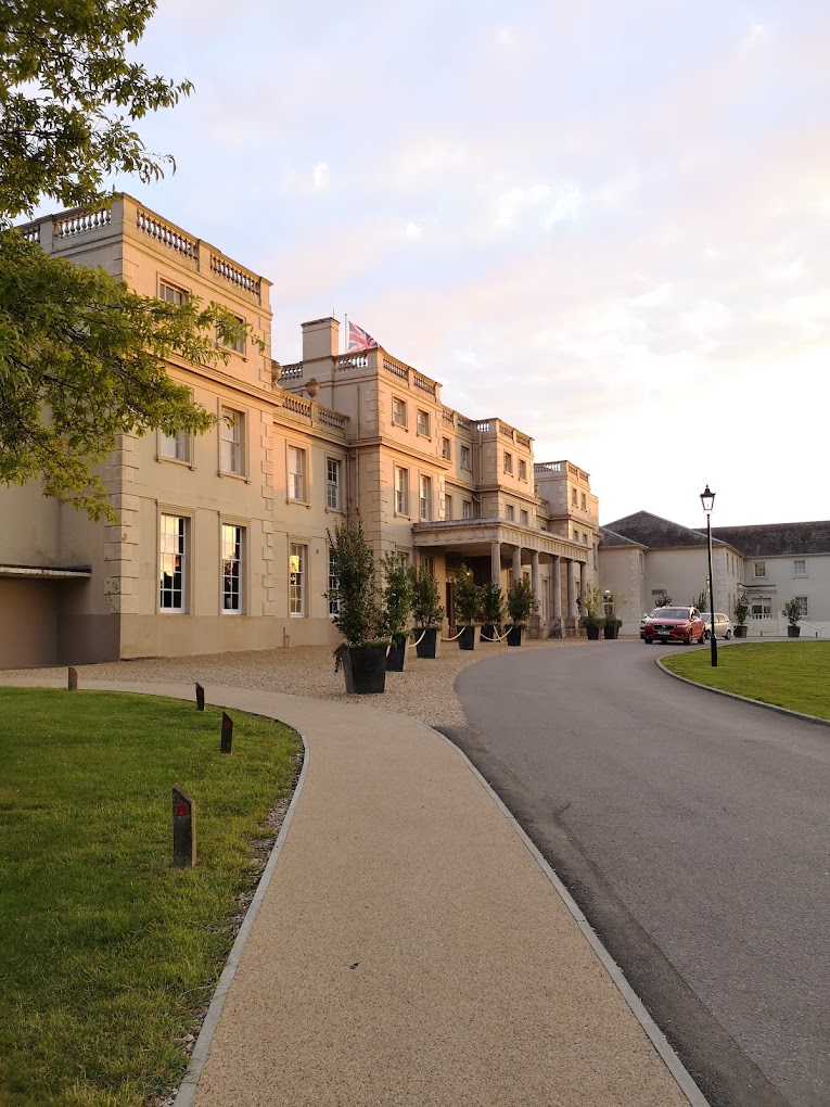 Wokefield Suite at De Vere Wokefield Estate, elegant venue for corporate events and meetings.