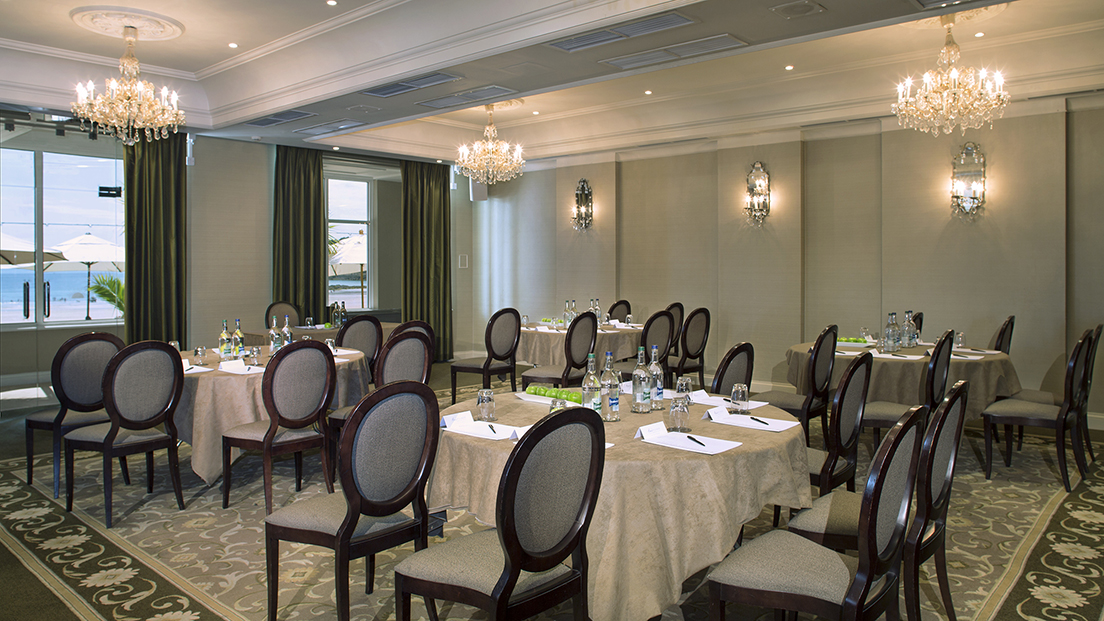 Crystal Room at L'Horizon Hotel, elegant meeting space for corporate events and workshops.