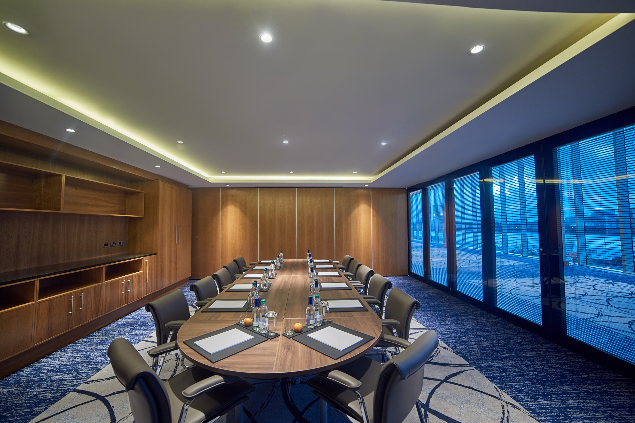 Modern meeting room at Riverview Suites, InterContinental London - The O2, ideal for conferences.