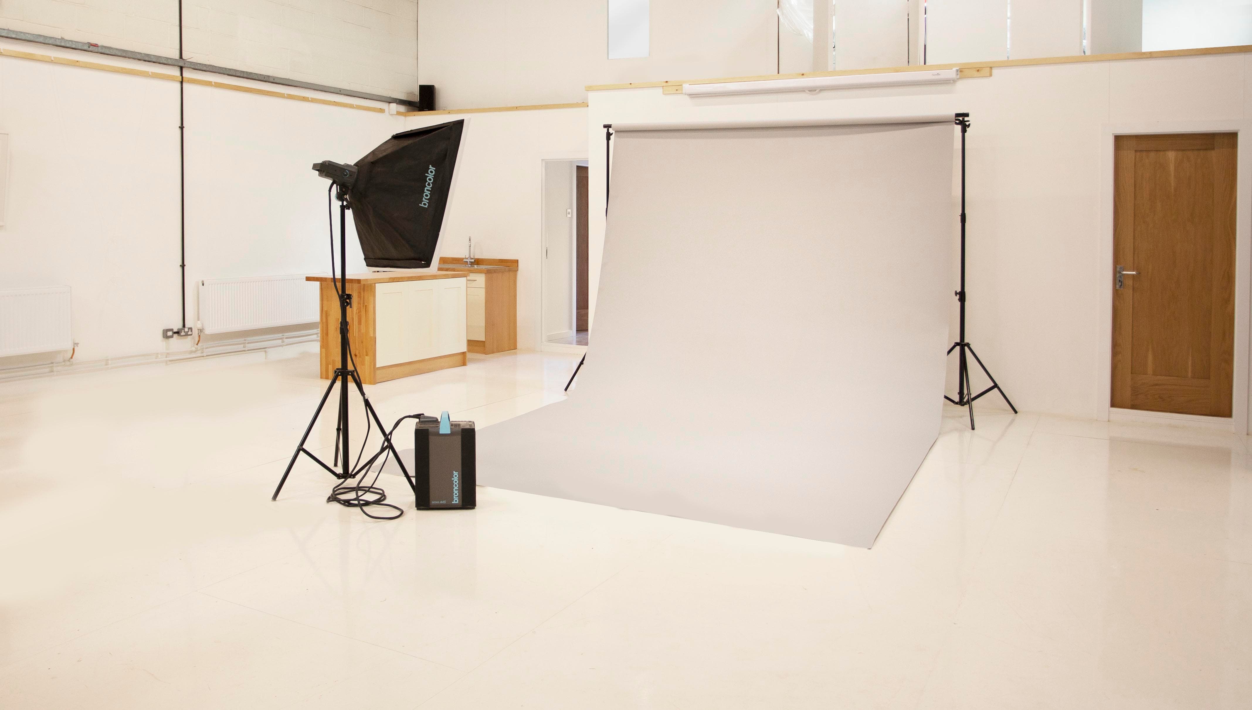 Versatile event space in Des Fildes Hire Studio, ideal for photo shoots and gatherings.