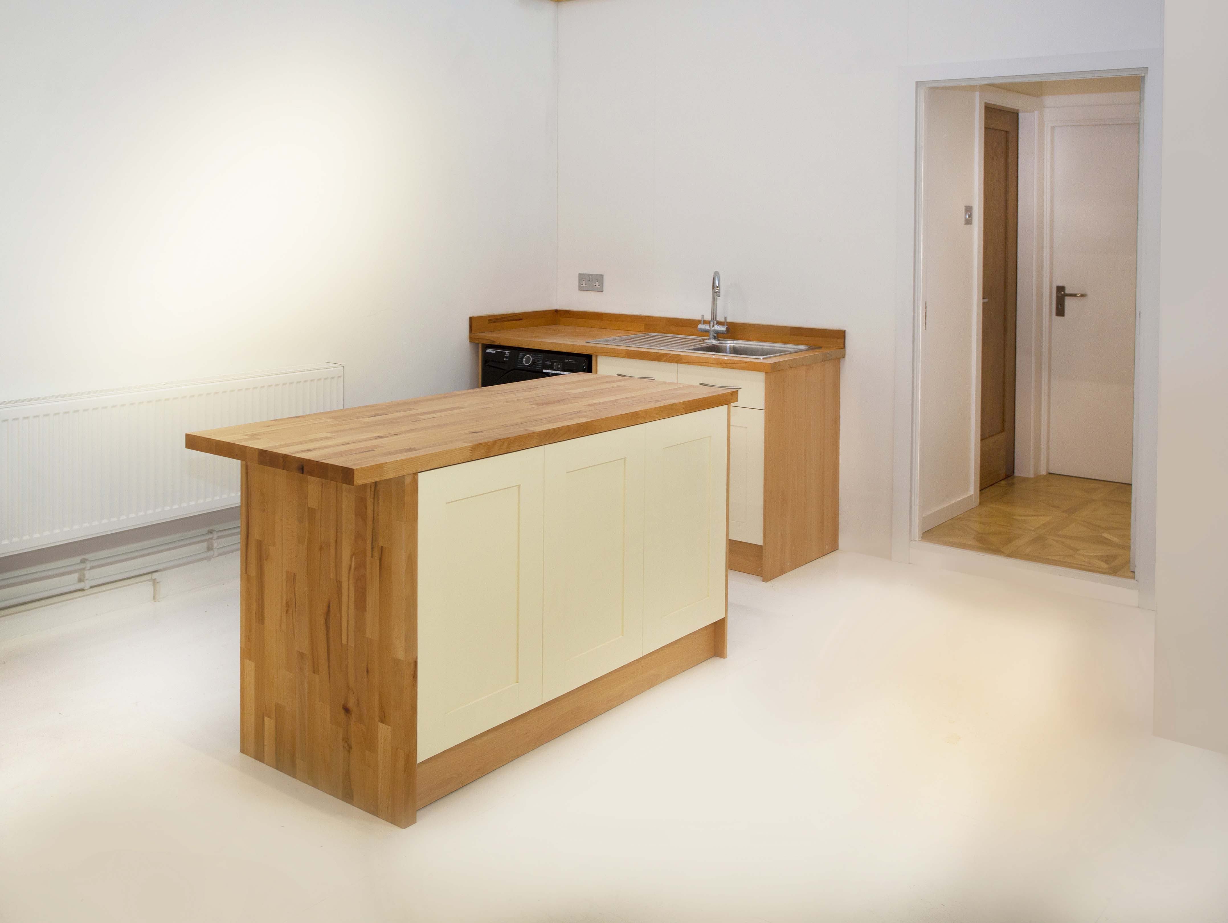 Modern kitchen venue in Des Fildes Hire Studio for cooking classes and culinary events.