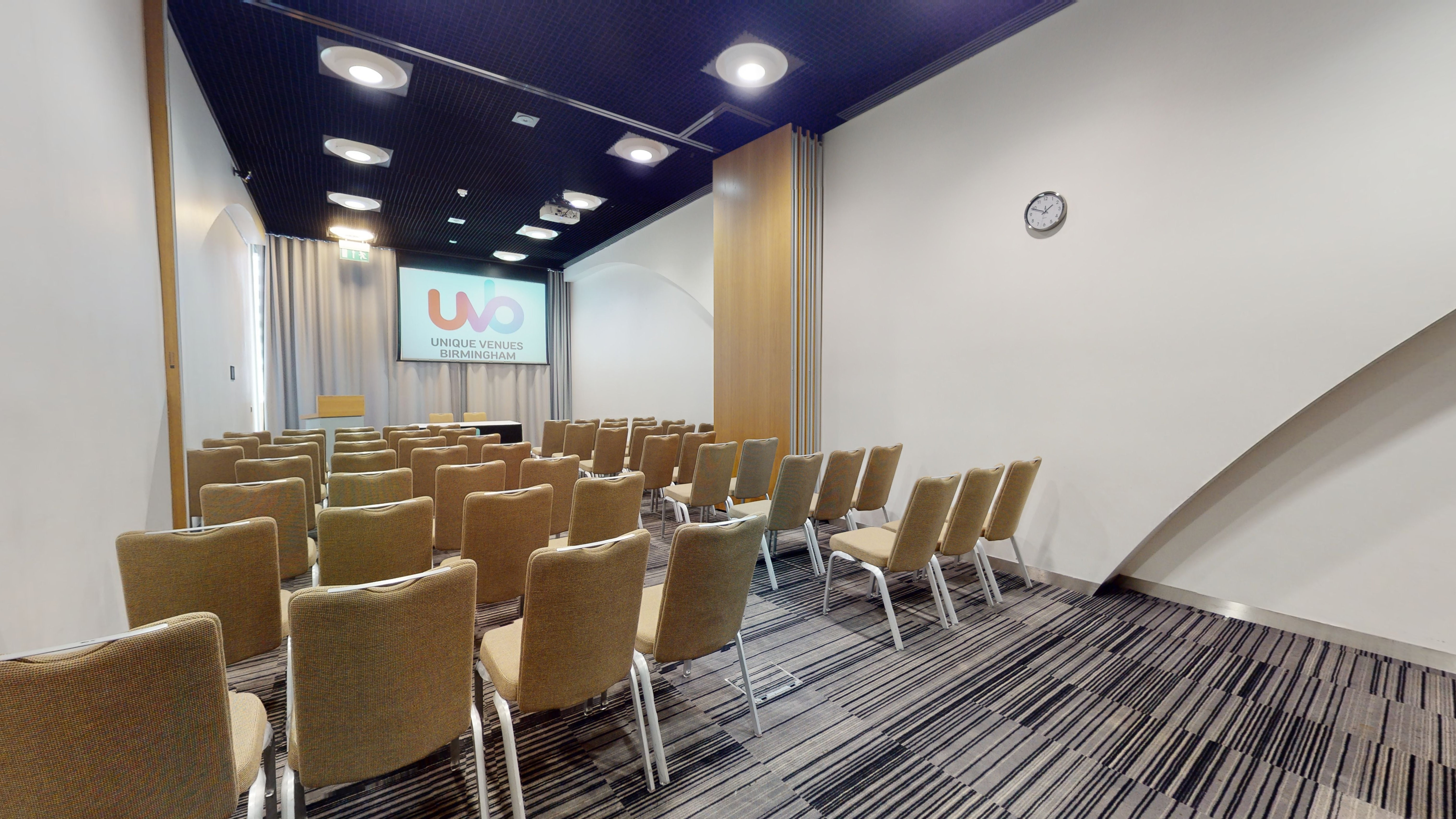 Meeting room LOB 103 with chairs, ideal for conferences and workshops in Birmingham.