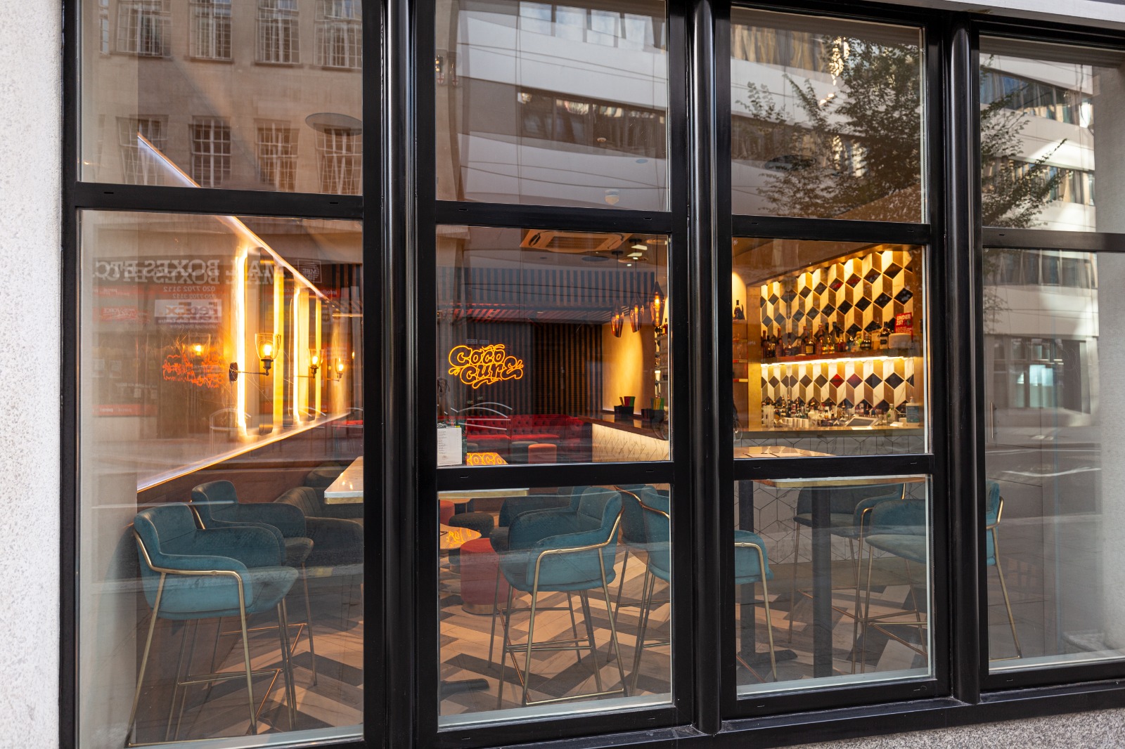 Stylish venue hire in Cococure with modern decor, ideal for meetings and events.