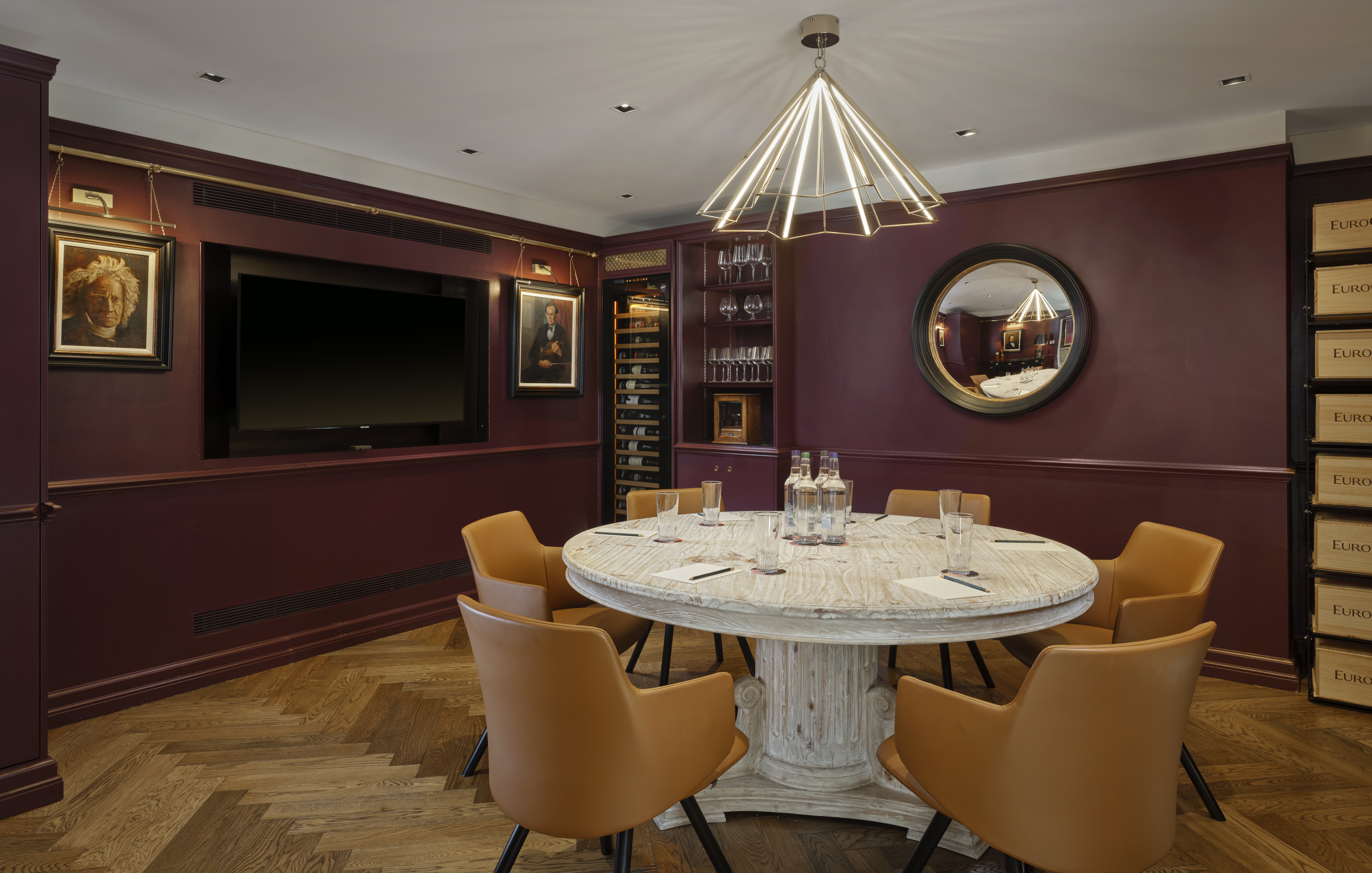 The Residence - iz0xmg5lxuf.jpg