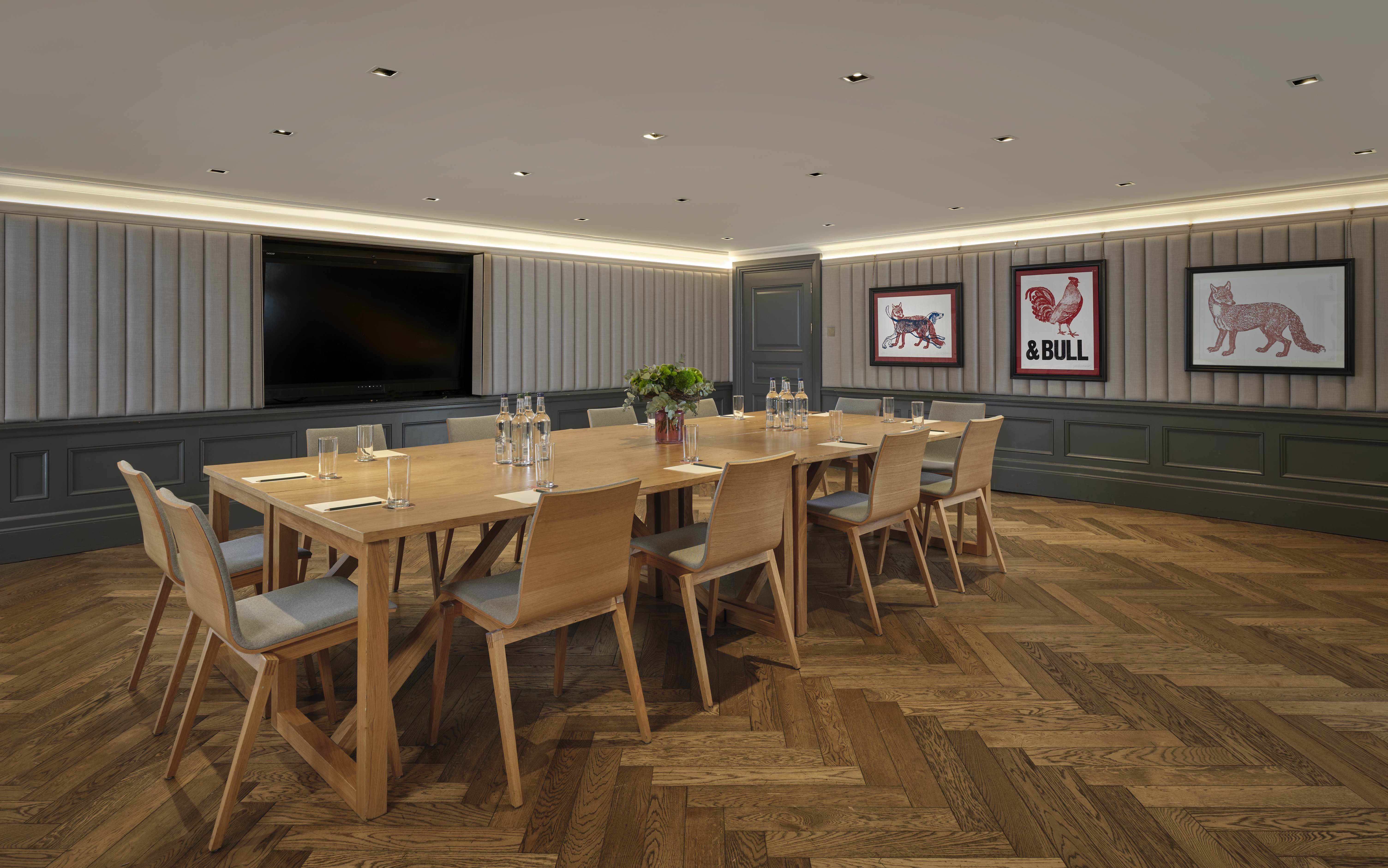 The Residence - k4jxccpo5x2.jpg