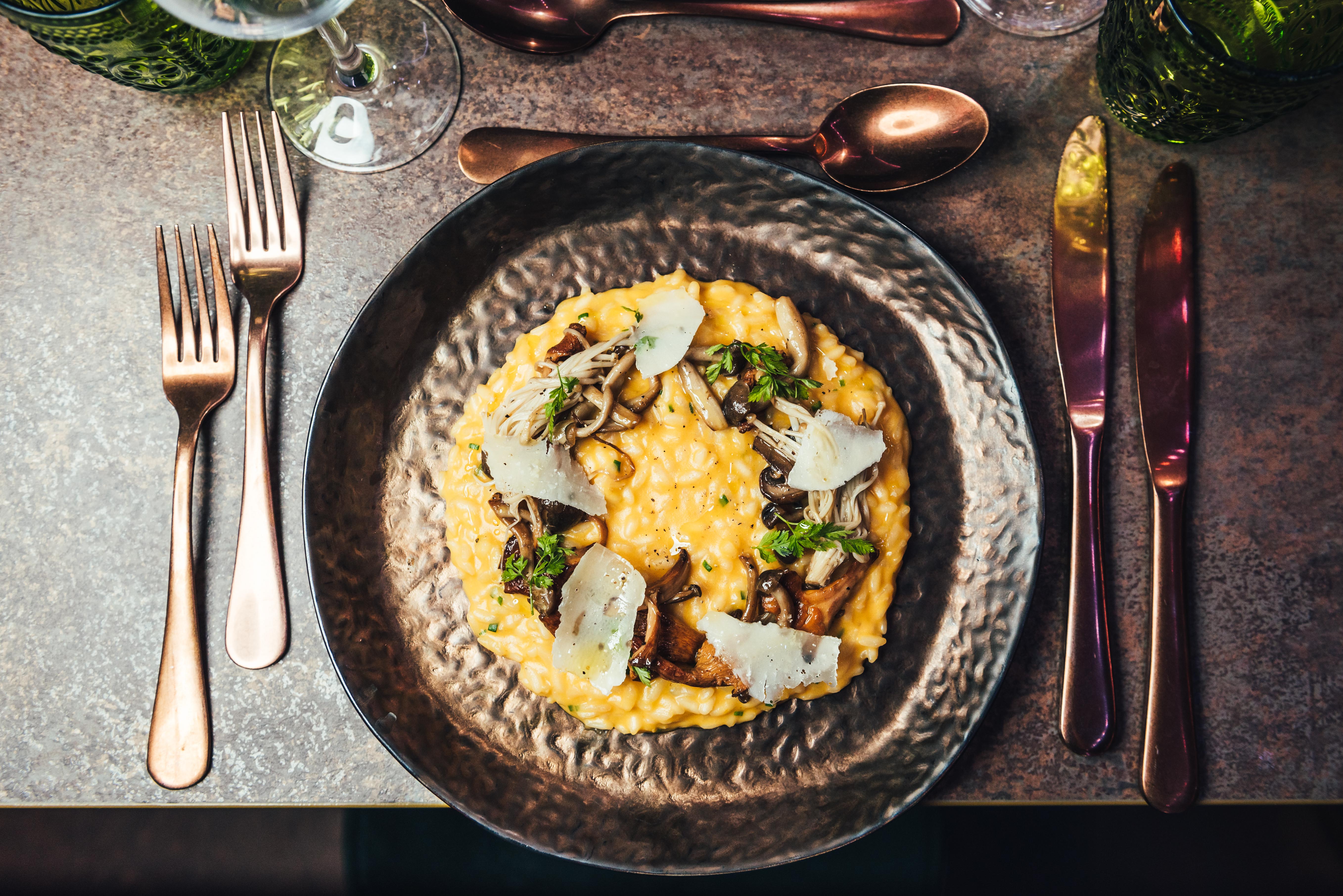 DINING AREA  - dpdu4l53hv5.jpg