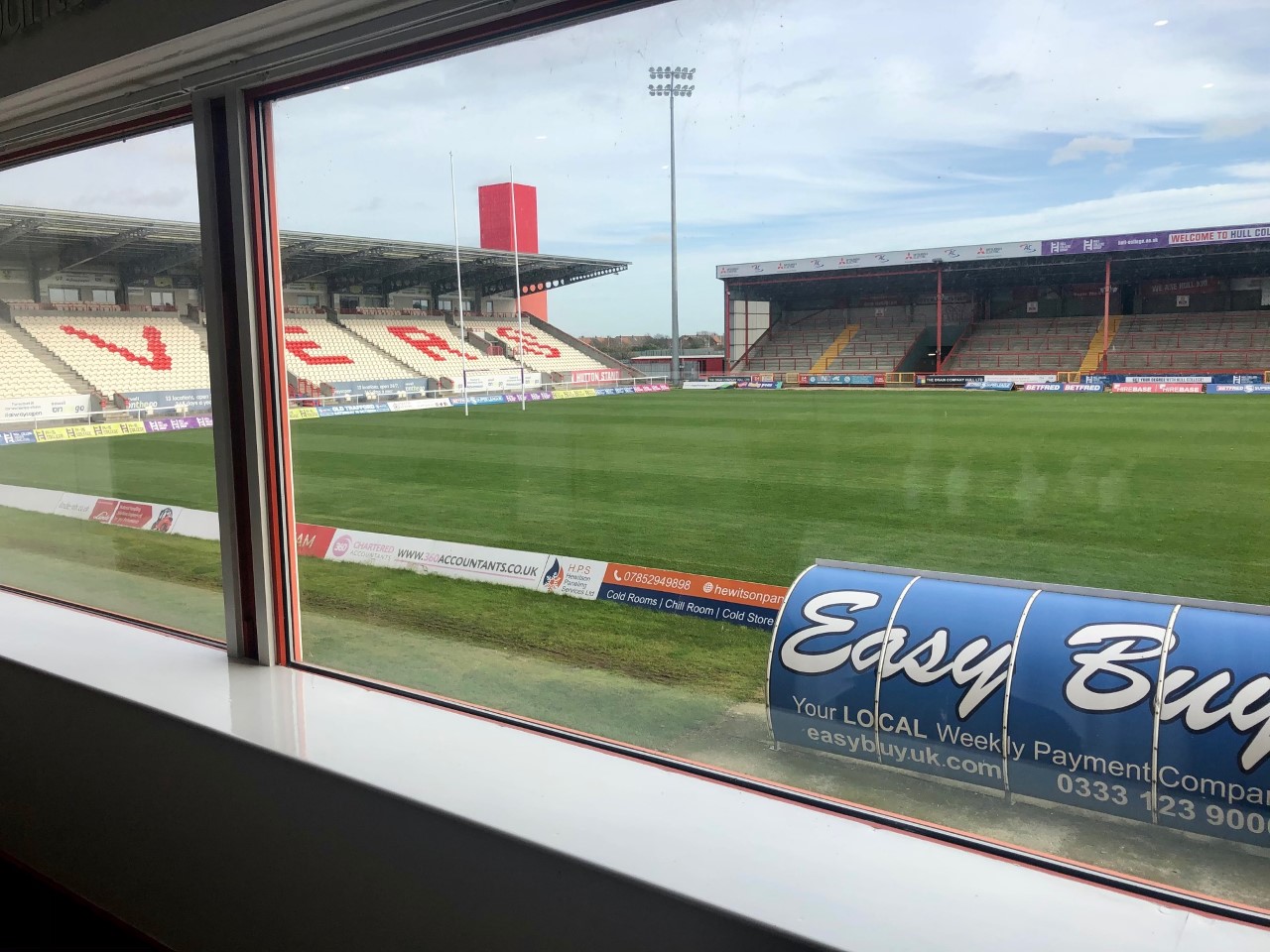 Hull College Craven Park - cdypomy0has.jpg