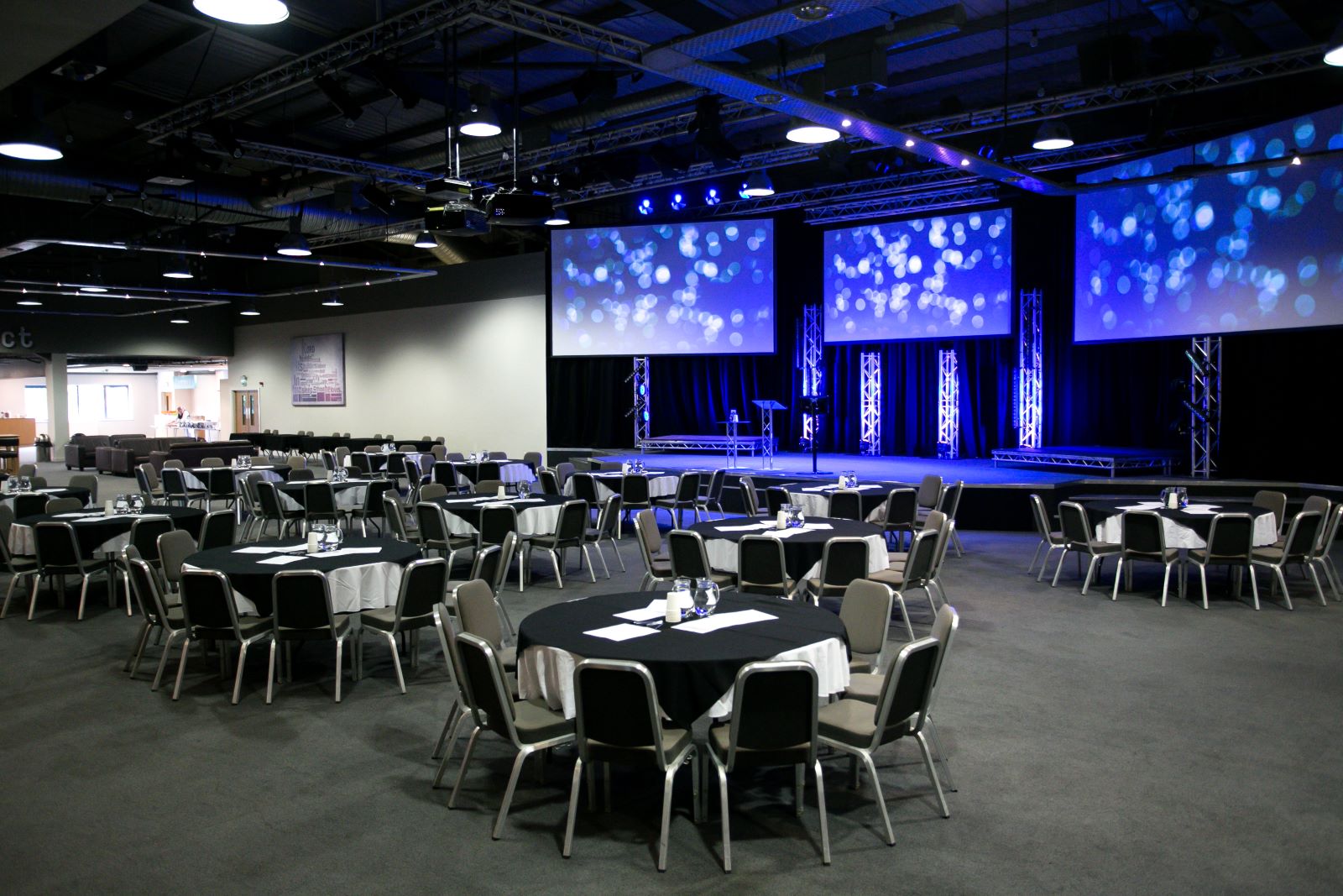 Auditorium - ocyjs4cxecn.jpg