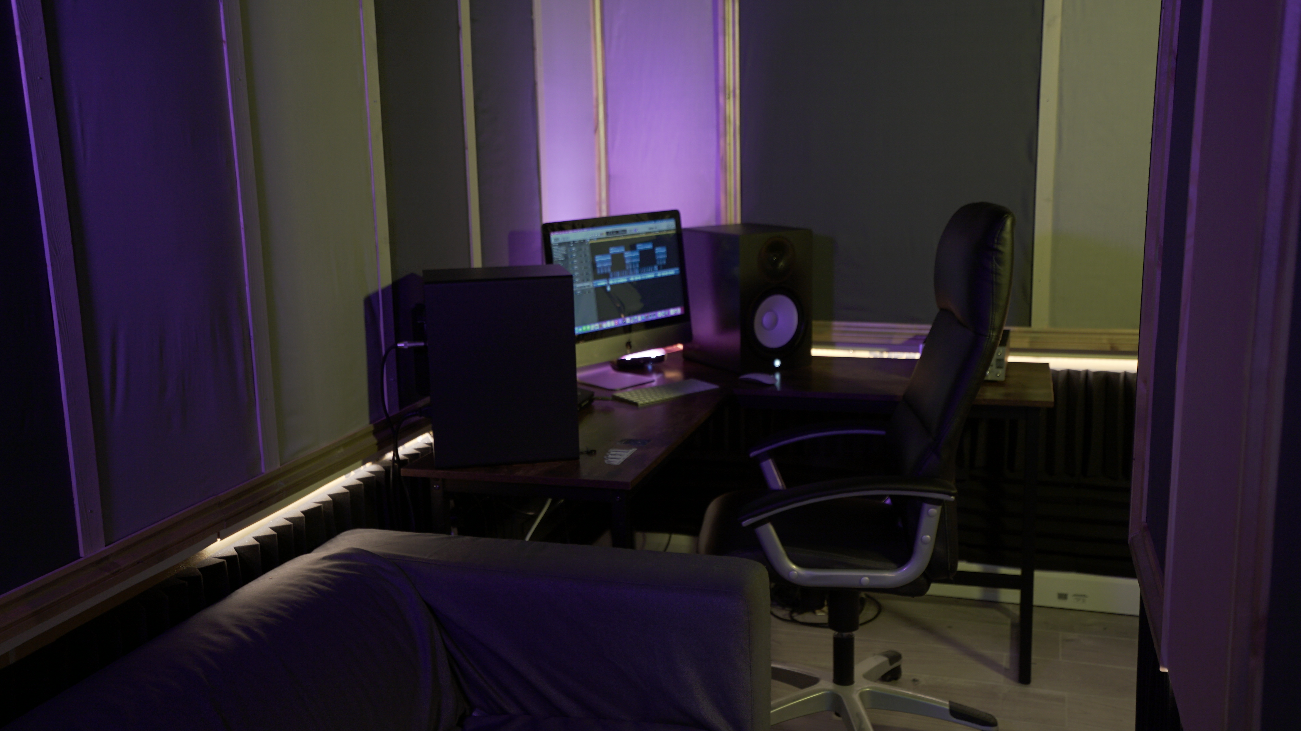 Whole Venue - lpl53umwyo2.JPG