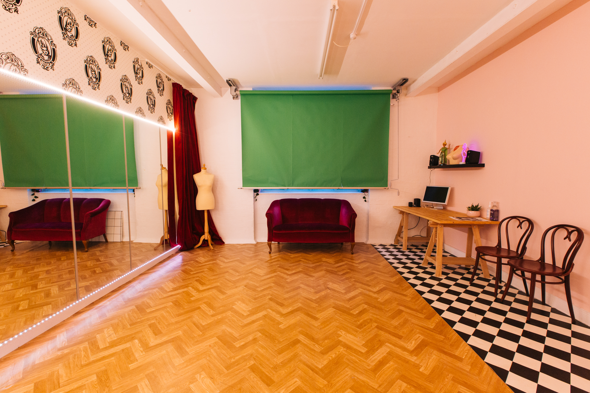 Whole Venue - xlux2uj5jsk.jpg