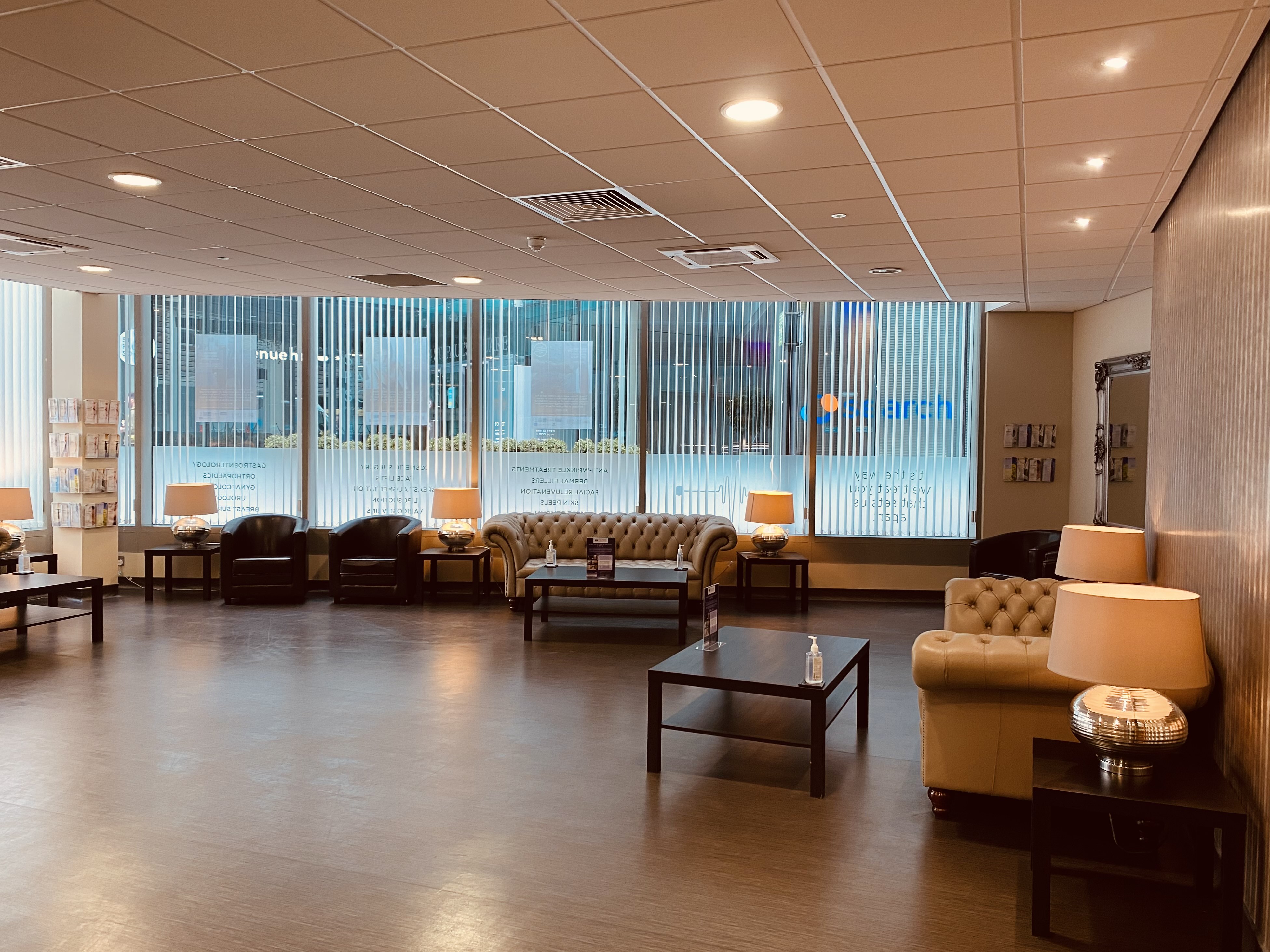 Lounge area for hire at Pall Mall Medical, perfect for networking and relaxation events.