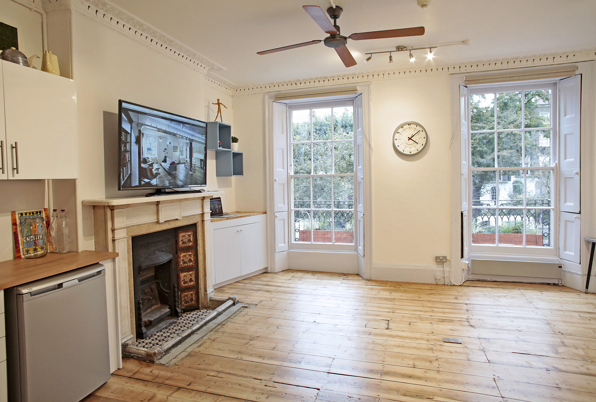 The Office - crshbej3naj.jpg