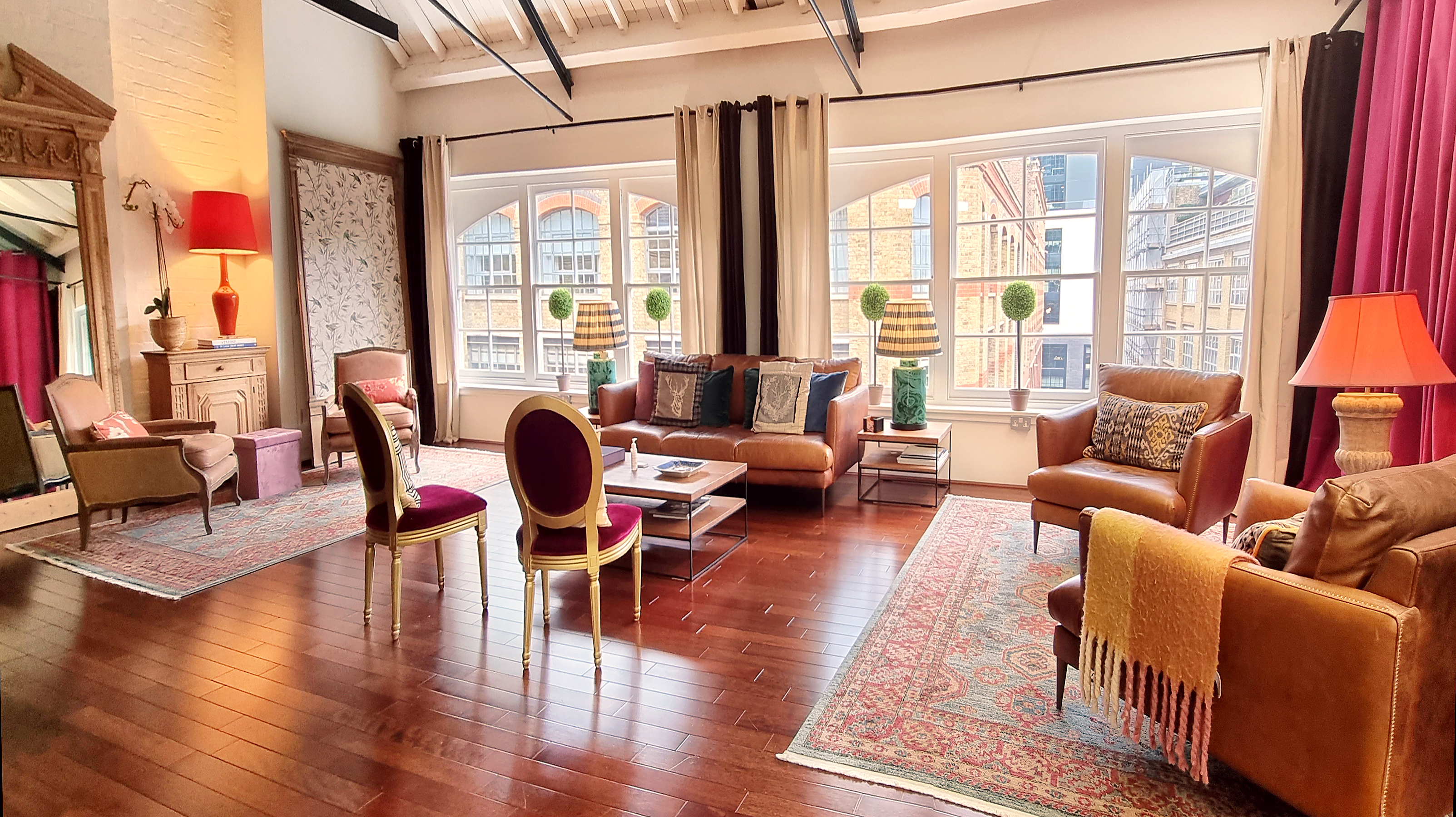 Stylish meeting space at The Chalet, ideal for workshops and team gatherings.