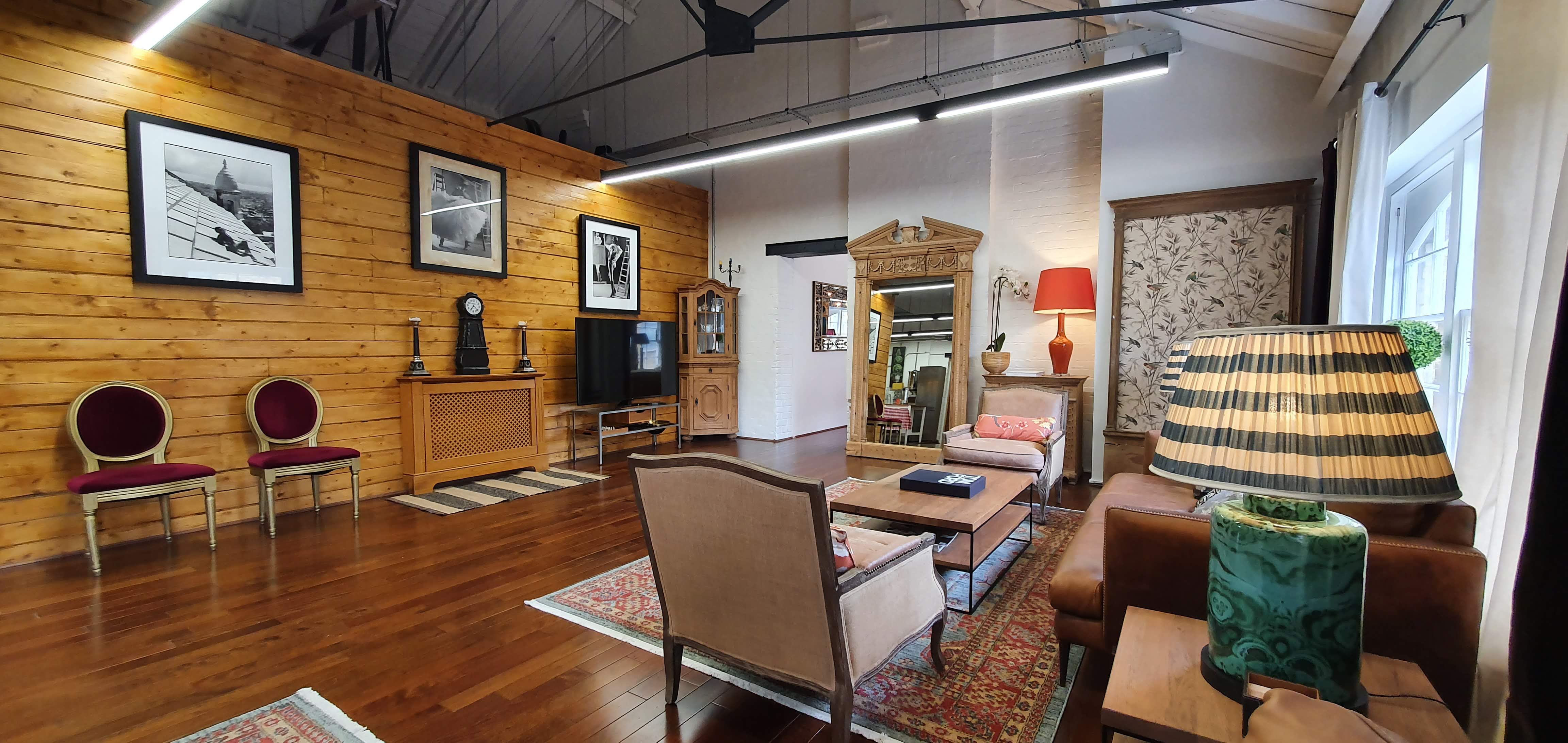 The Chalet - xjcbwmdrwv5.jpg