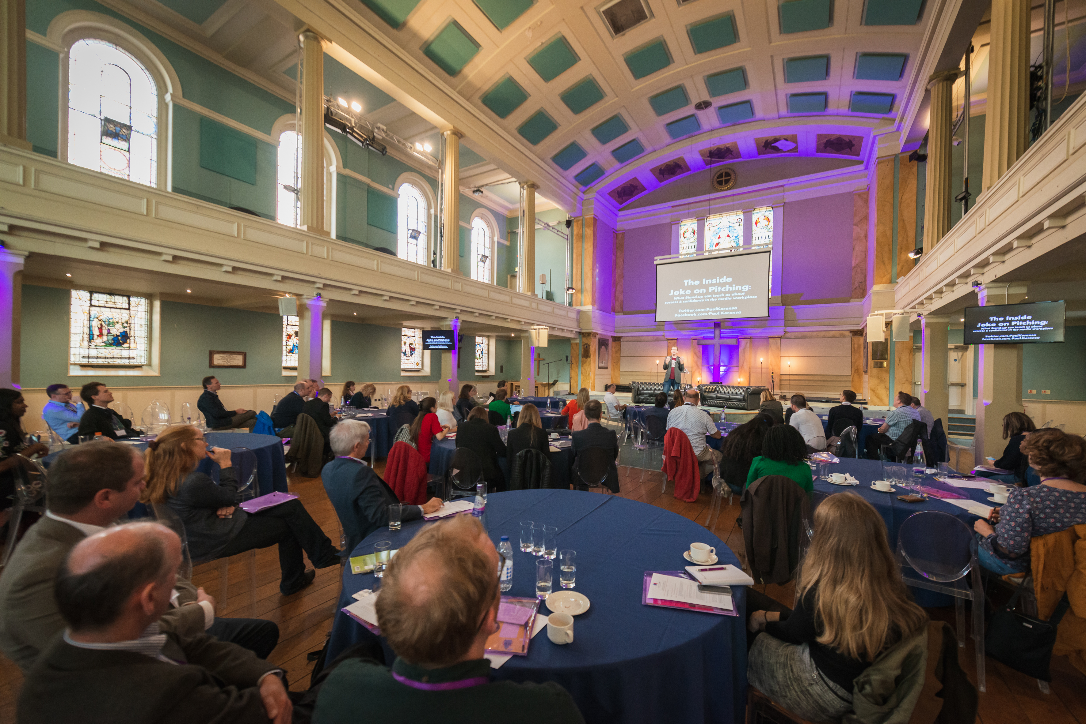 Whole Venue - njz4aazm4qn.jpg