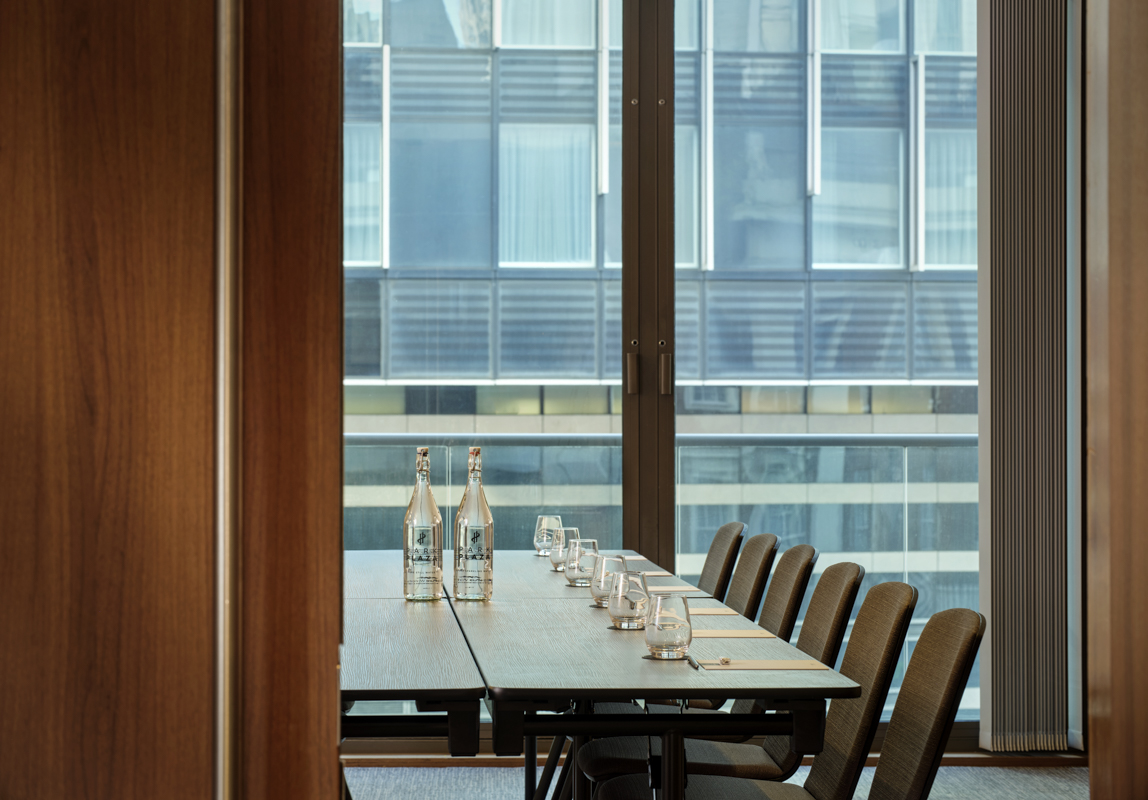 Modern conference room in Putney Suite for effective meetings and collaborations.