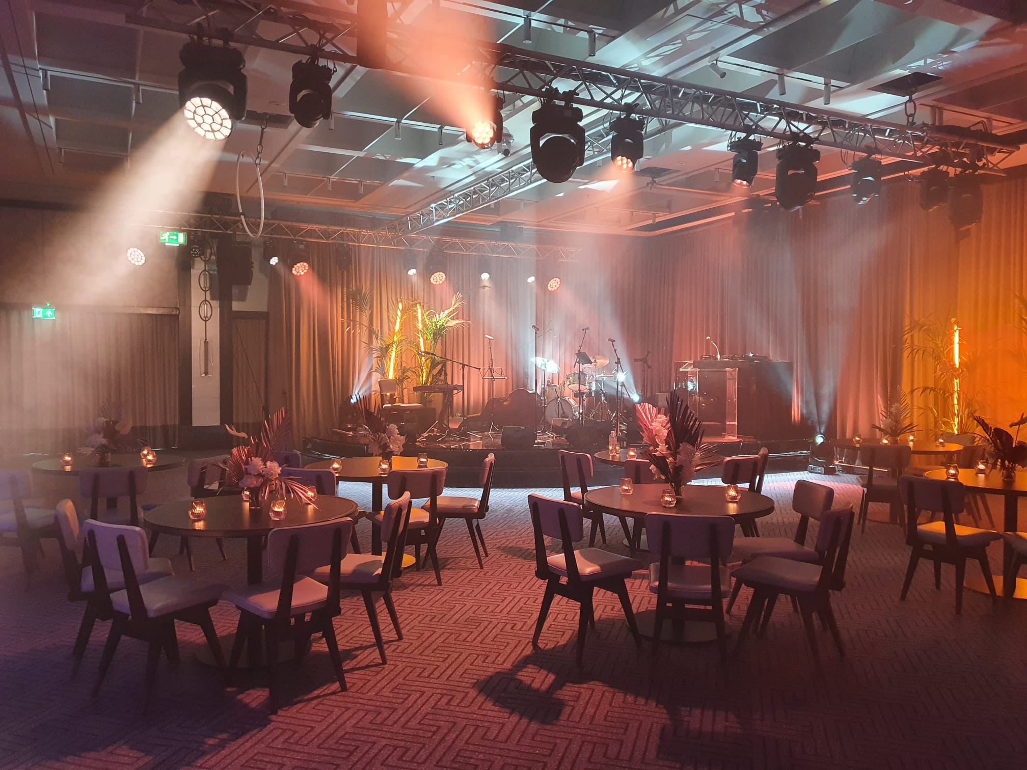 Ballroom - 50w30aalezn.jpg