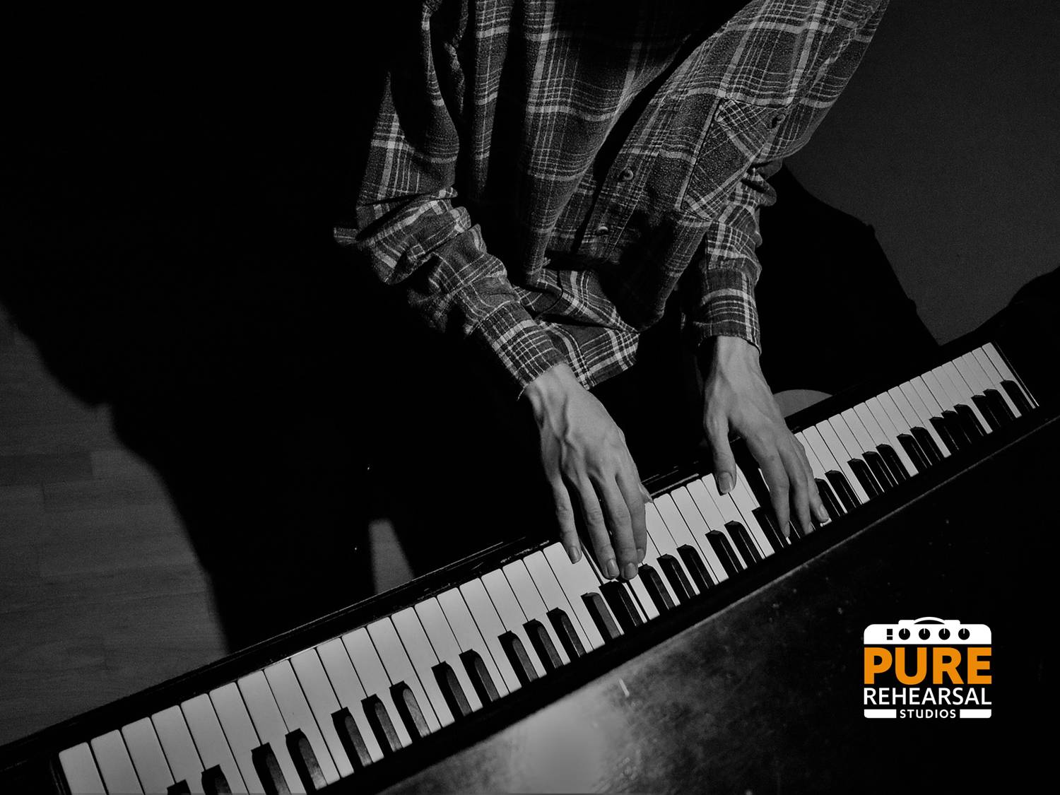 Whole Venue - shjbogf45iy.jpg