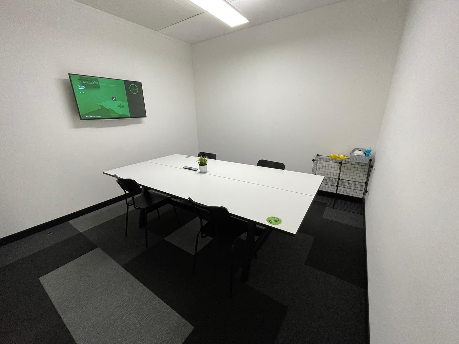 Minimalist meeting room at SPS2, St Paul's Square, ideal for professional gatherings.