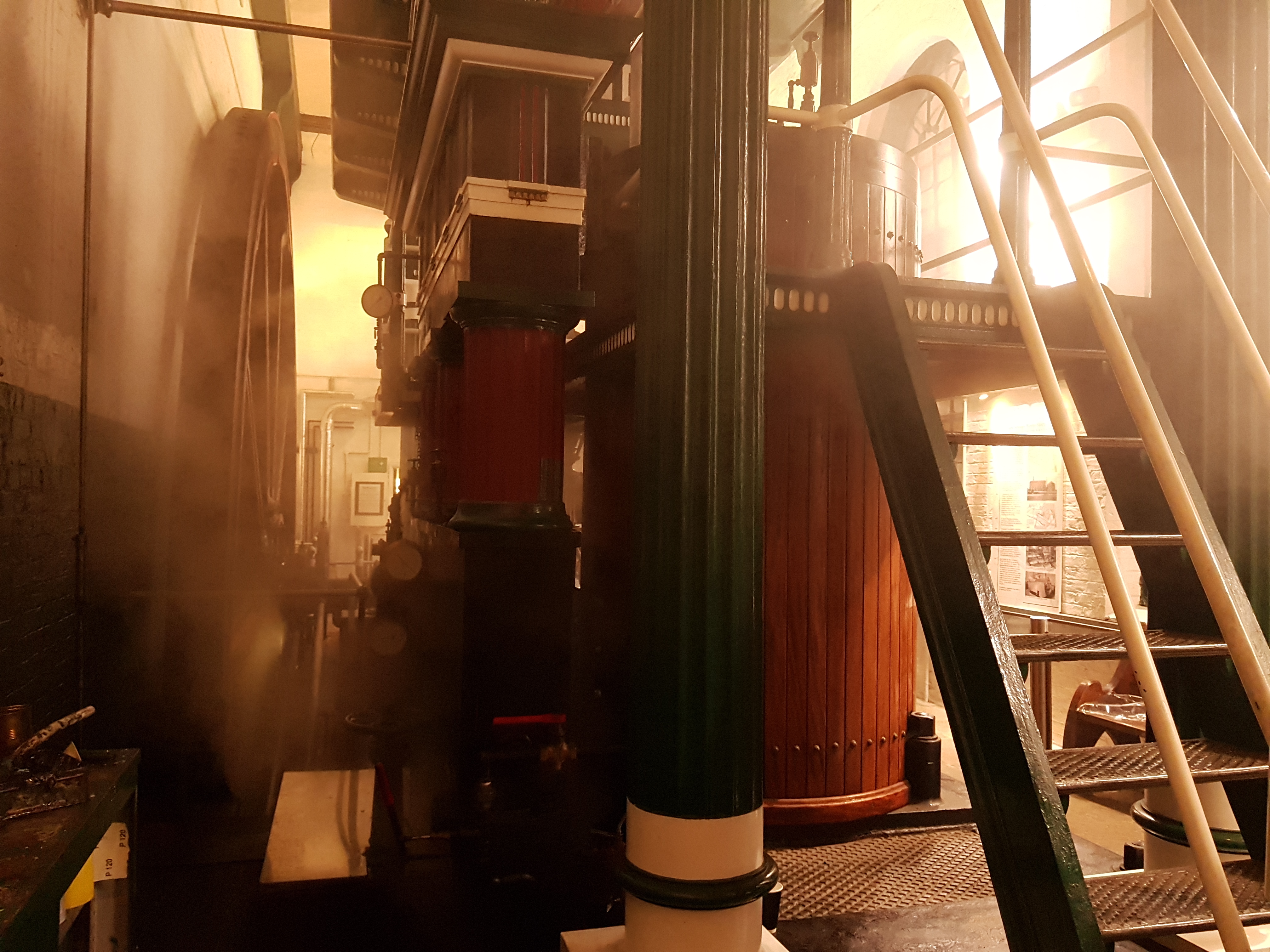 Whole Venue - o2j5baakgqk.jpg