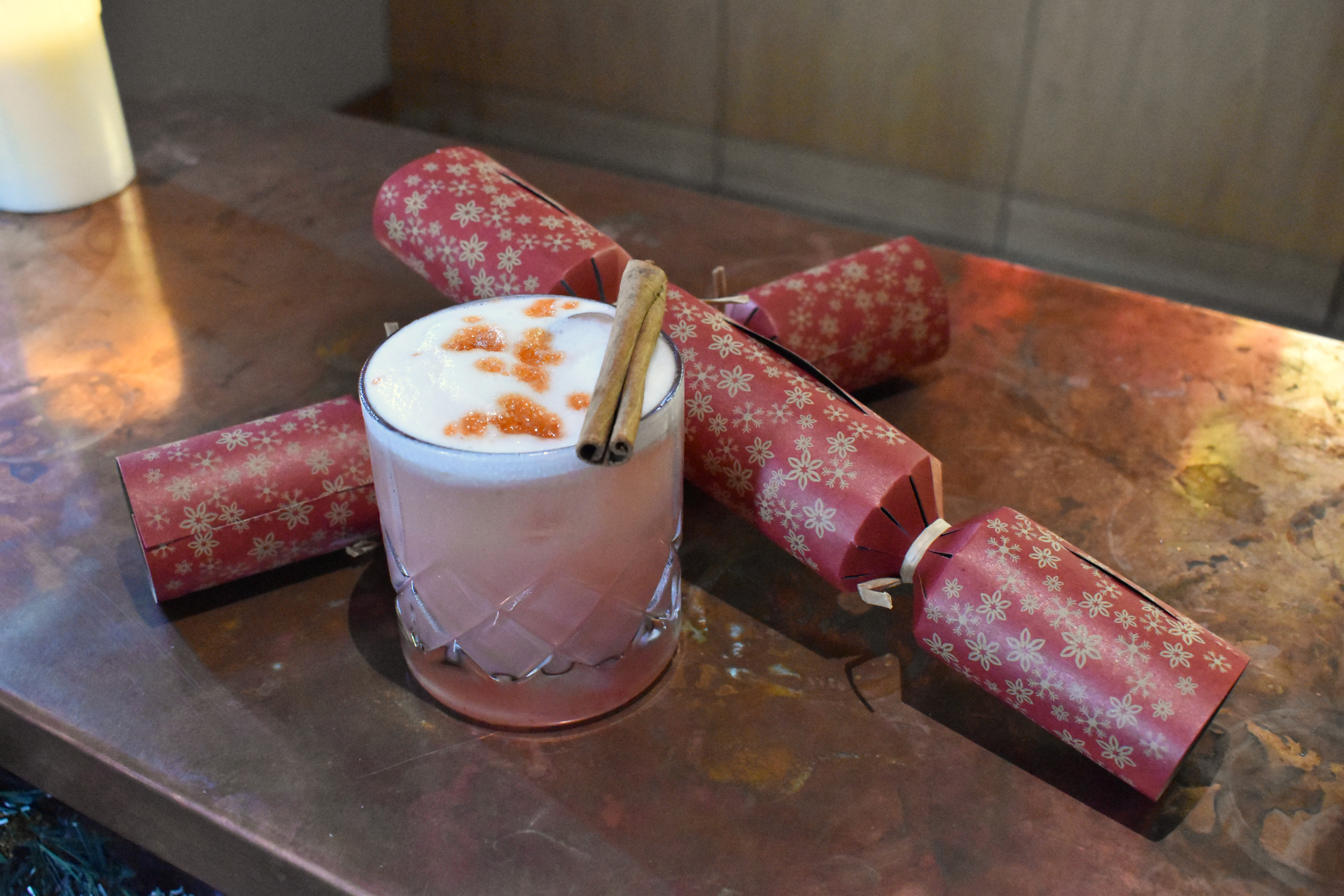 Festive holiday cocktails & crackers for event