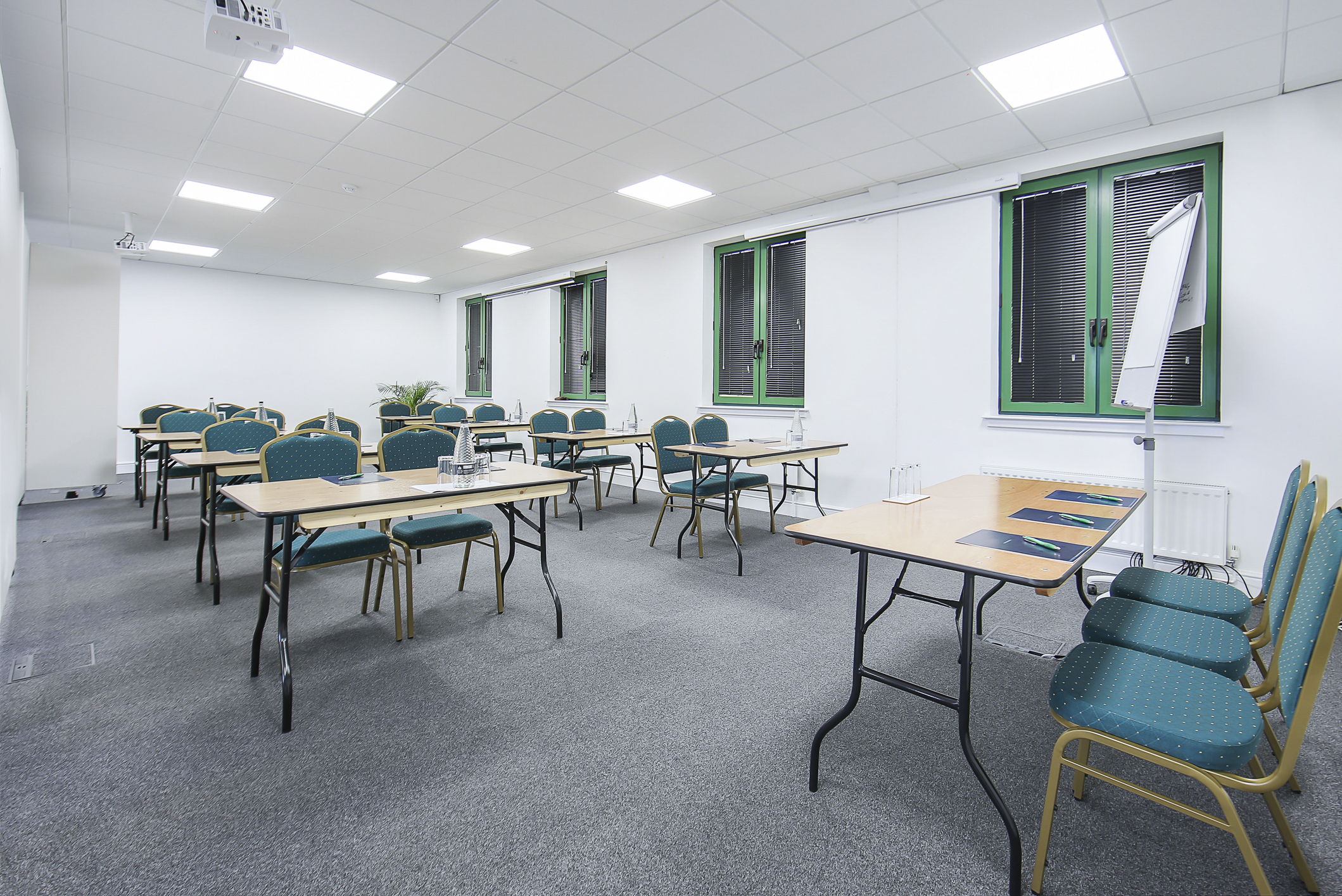 Whole Venue - efwdwzo5nvb.jpeg