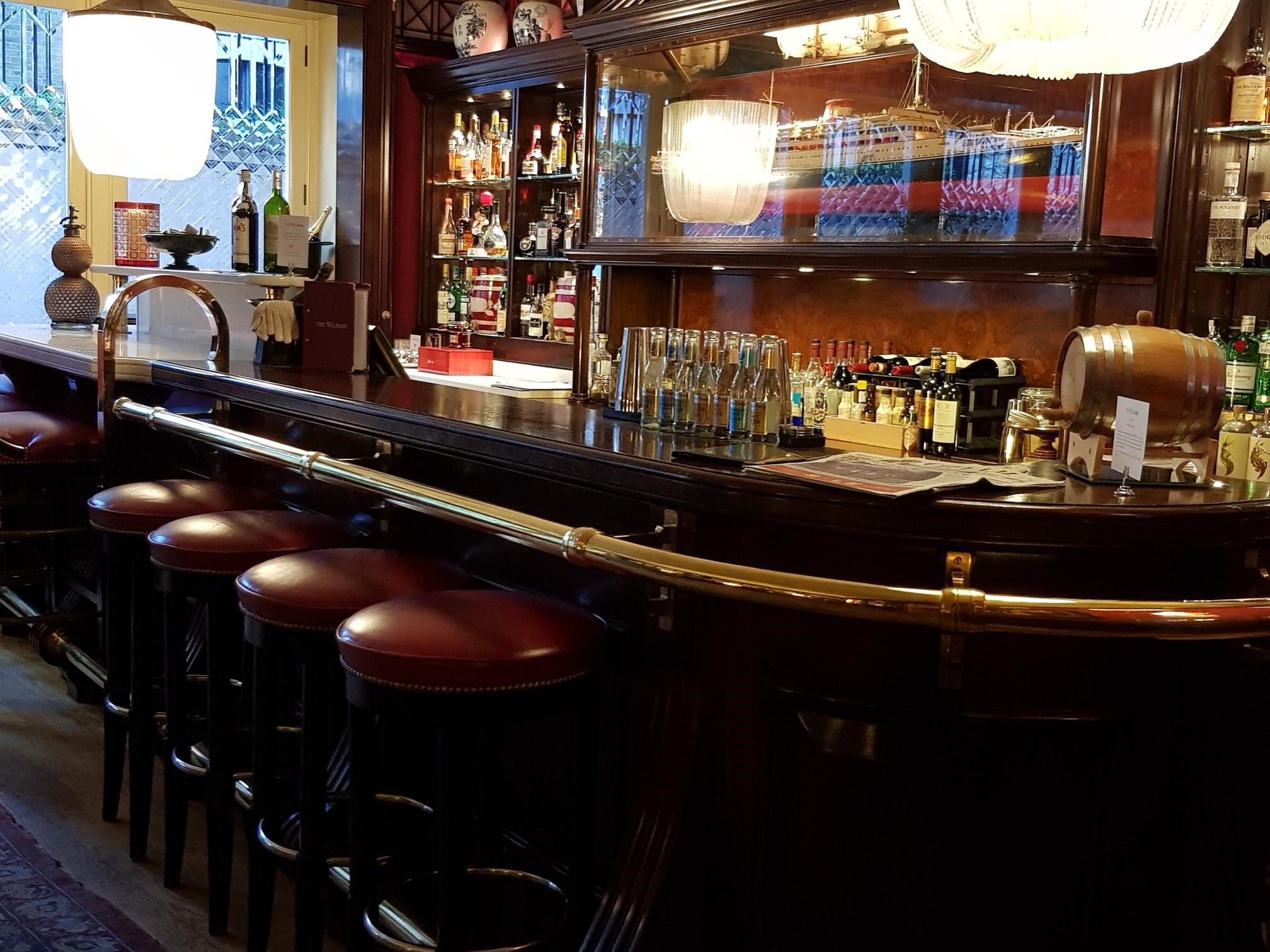 Main Dining Room at The Walbrook Club, elegant bar for networking events and gatherings.