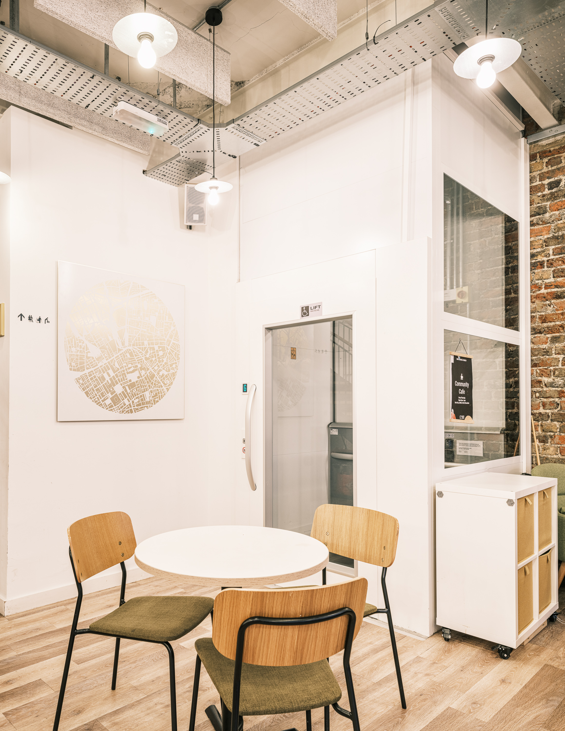 King's House - image 9