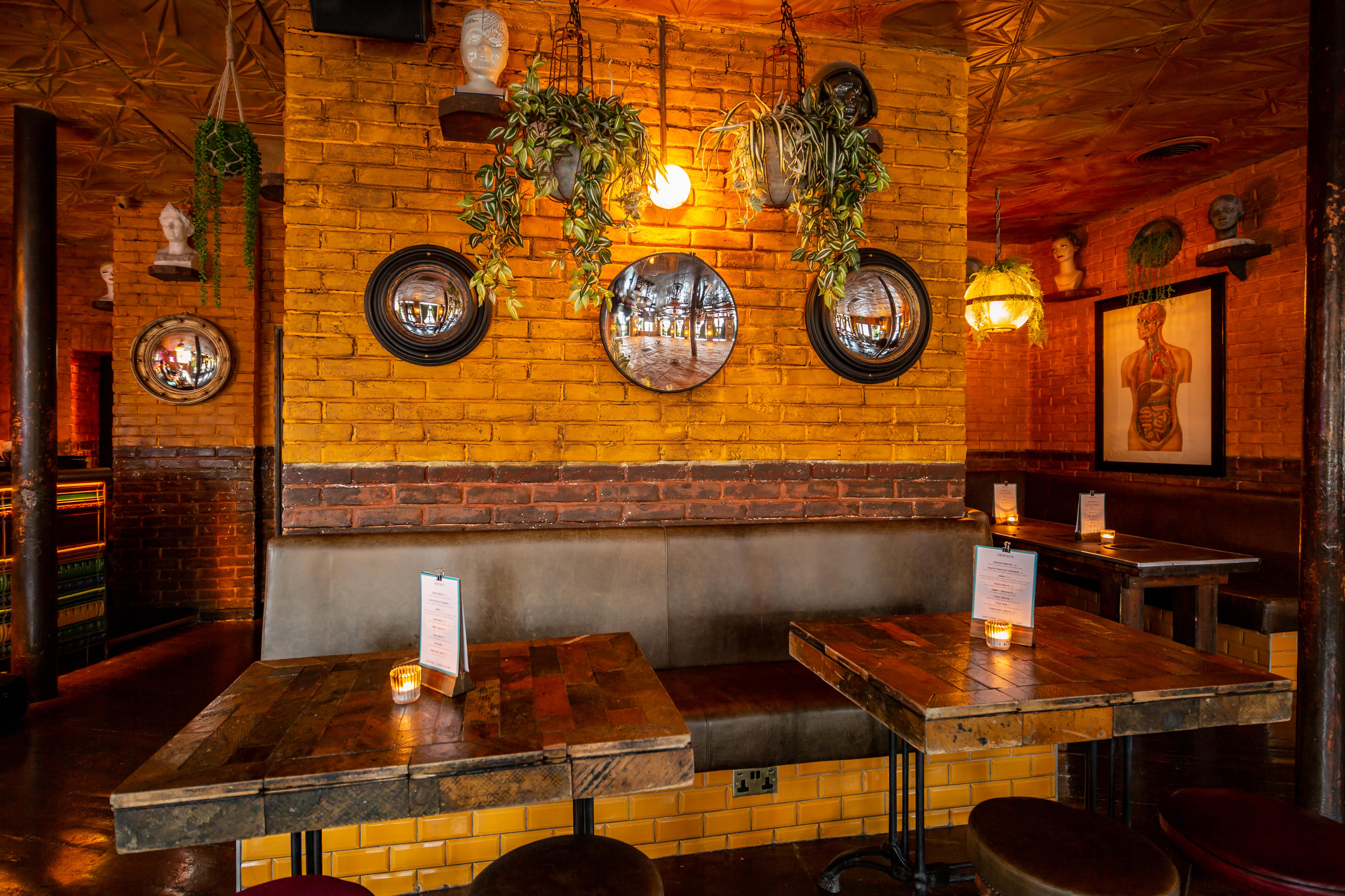 Cozy dining space at Camden Assembly, perfect for networking events and gatherings.