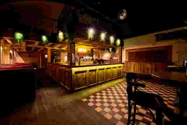 Rae's - Exclusive Hire