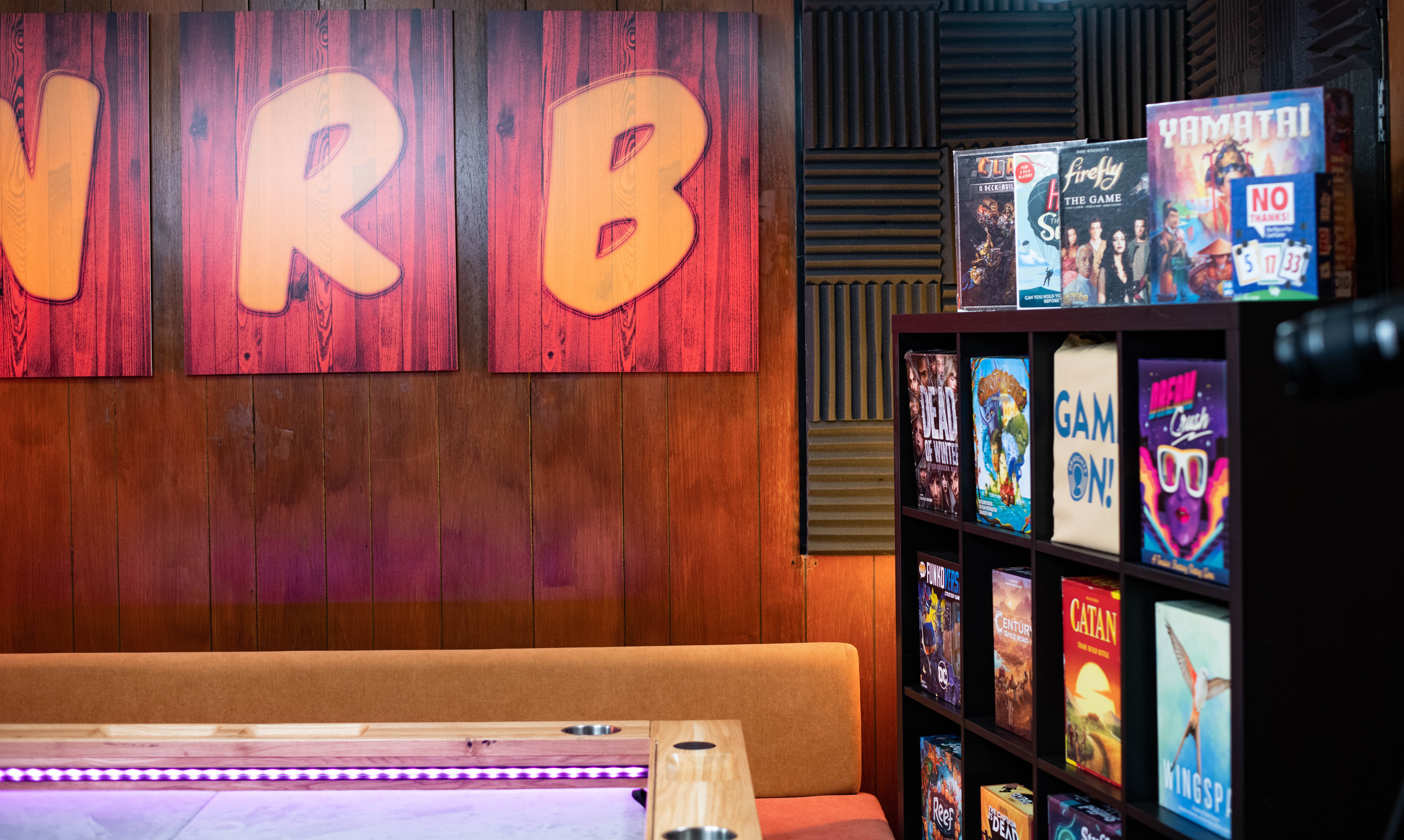 Vibrant meeting space in Draughts Hackney for creative workshops and team-building activities.