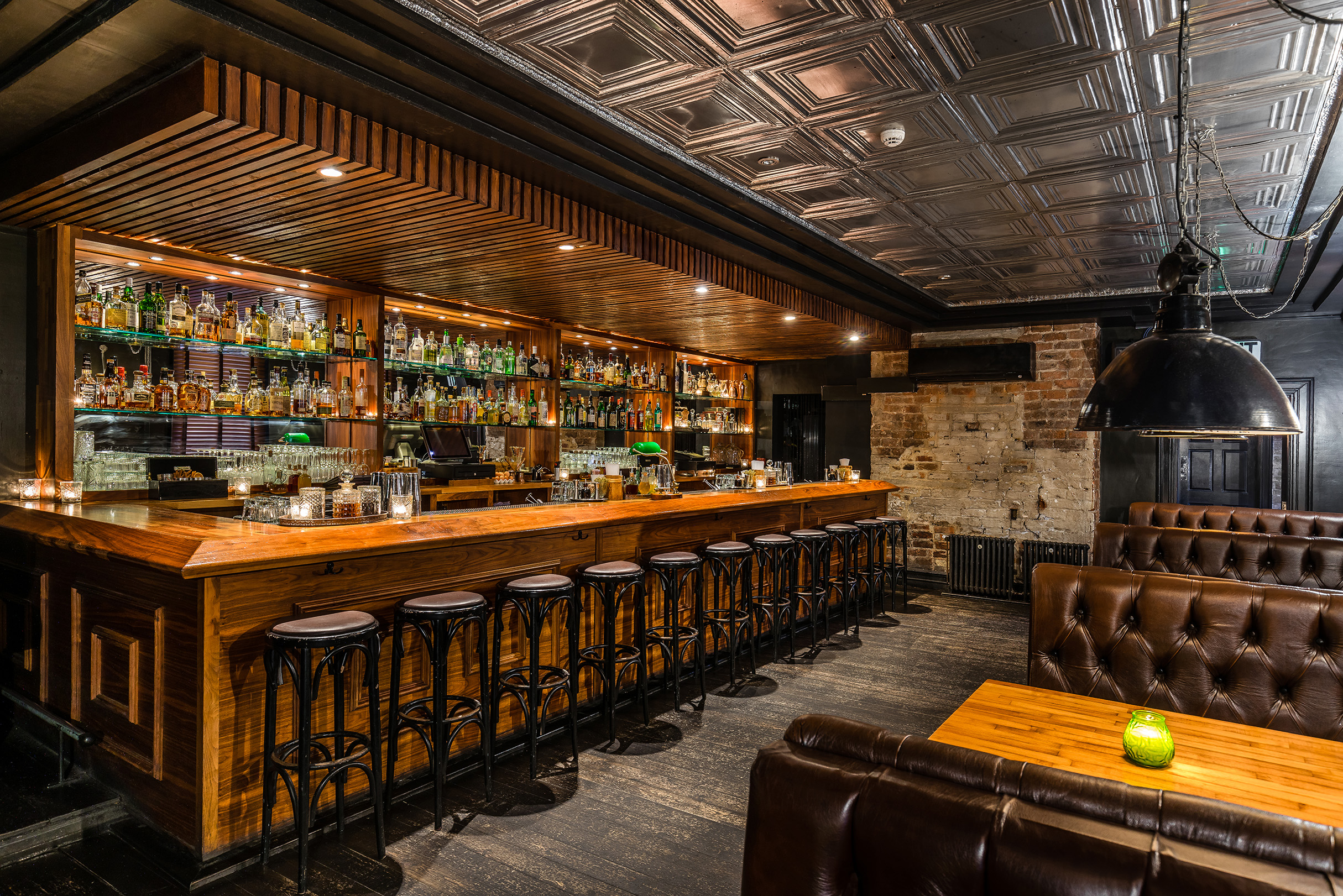 Stylish bar at 81 Ltd, perfect for networking events and intimate gatherings.