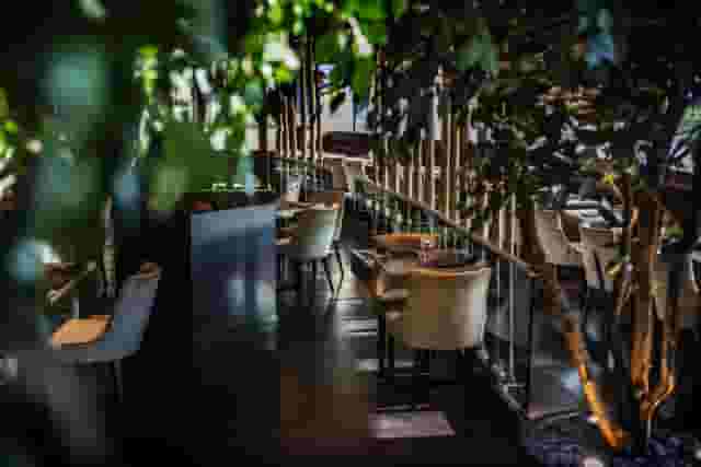 Restaurant / Cocktail Lounge
