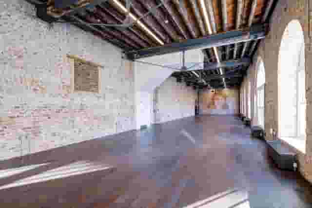 Knight Gallery