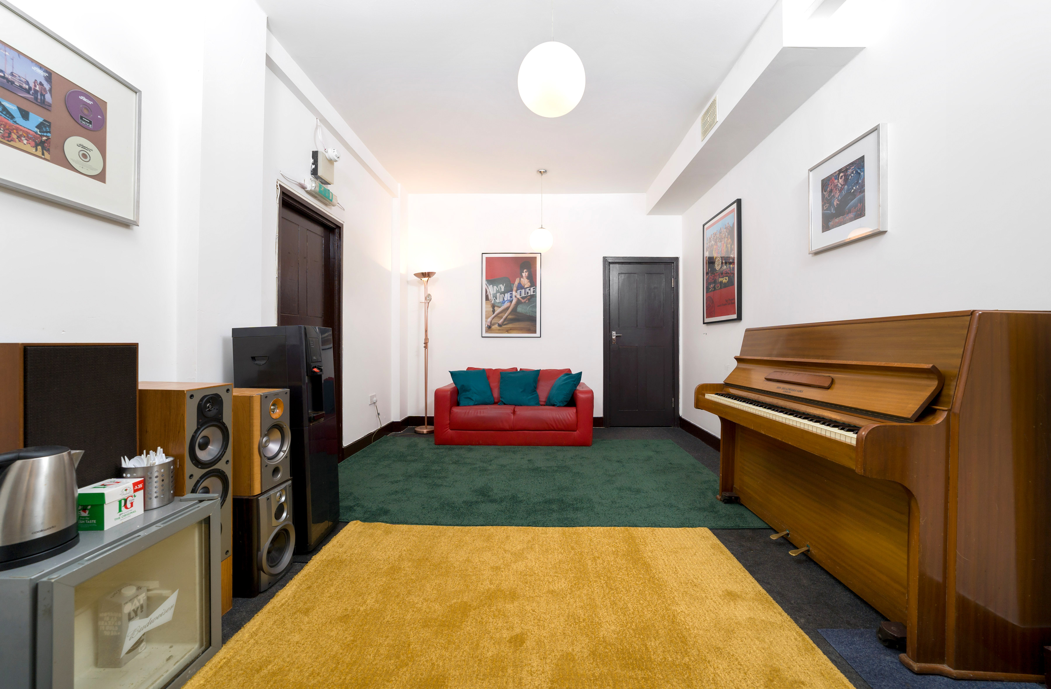 Recording Studio - d5urqy1lkx1.jpeg