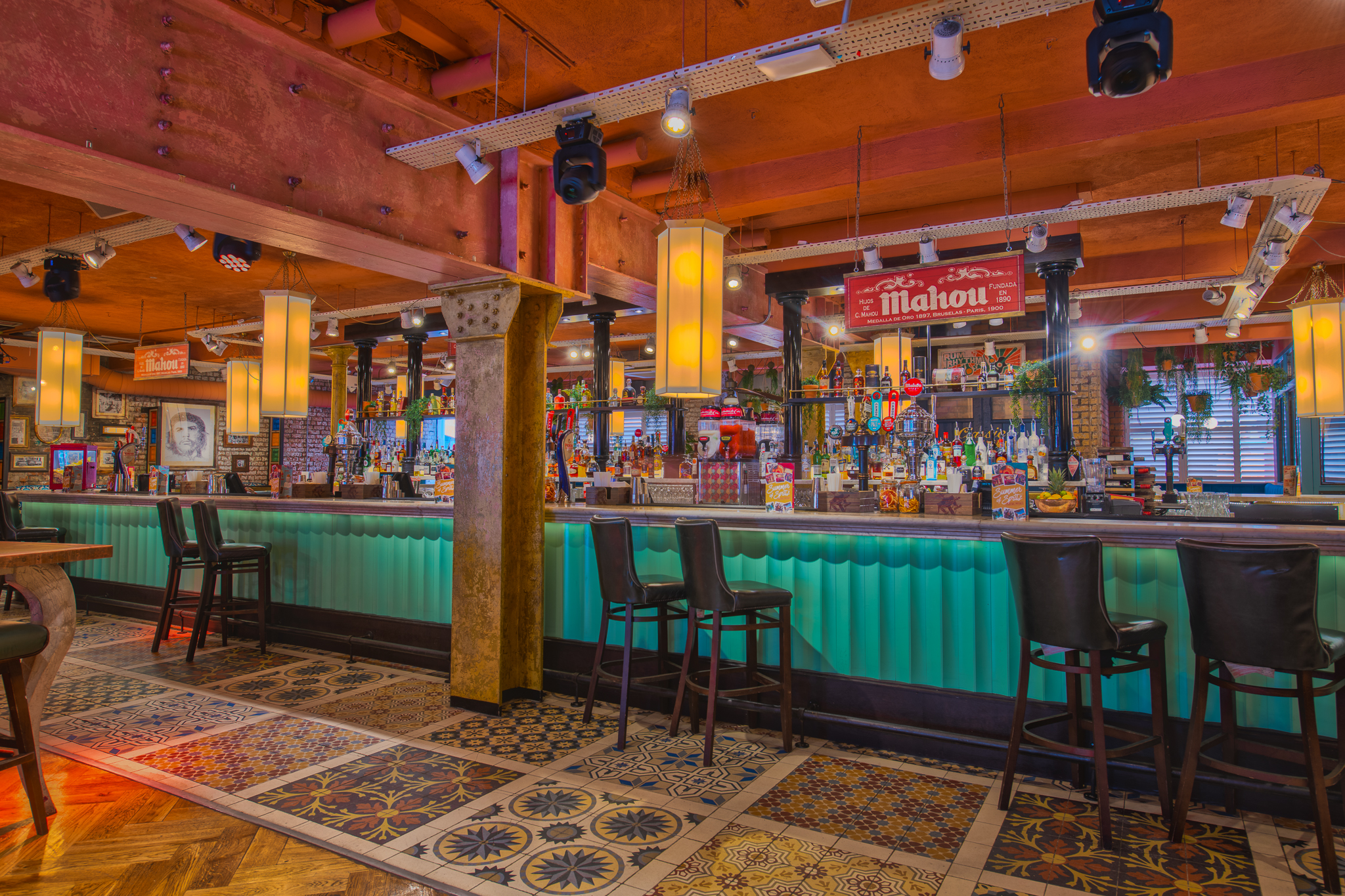 Whole Venue - axh10ckm0am.jpg