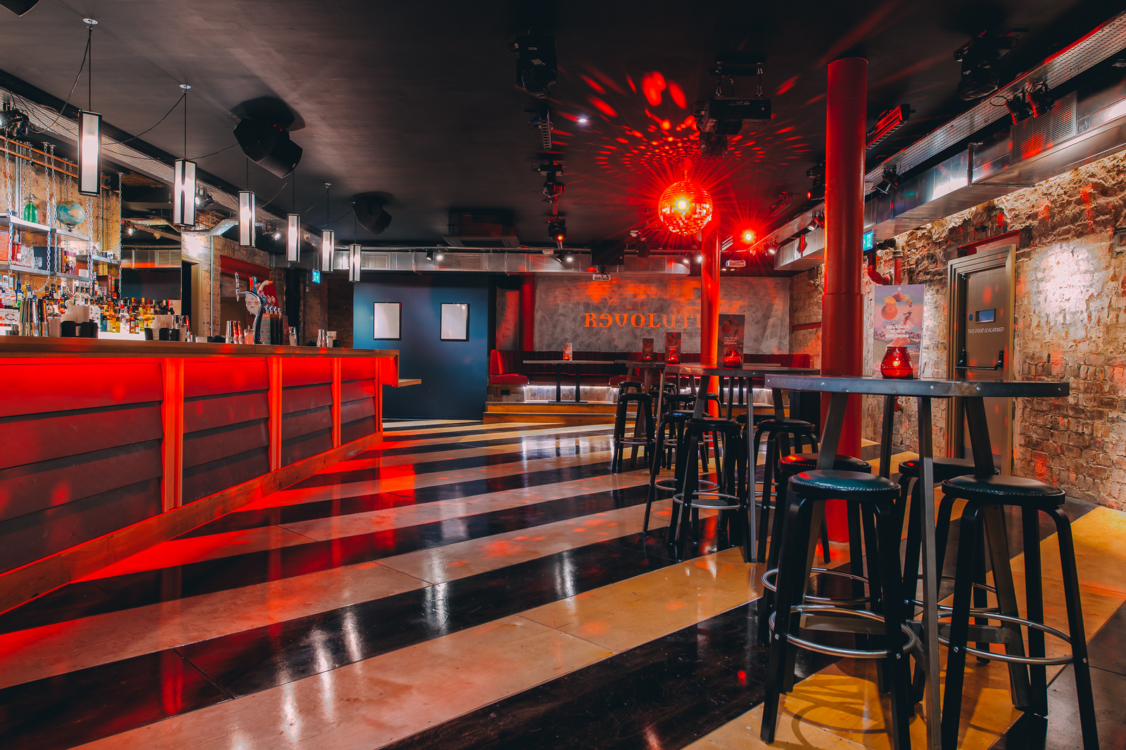 Skye Bar  - 3eodwmpuhtp.jpg