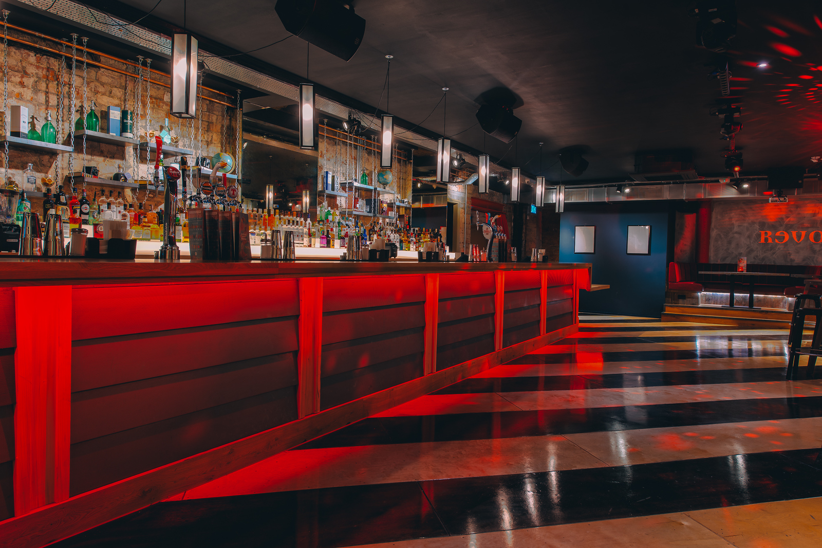 Skye Bar  - c0vil54ih2n.jpg