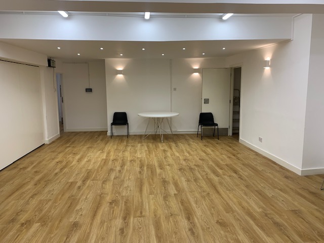 Cromer Studios - 4whtwoyq5gg.jpg