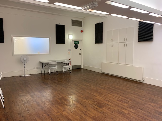 Cromer Studios: versatile event space with wooden floor for meetings and workshops.