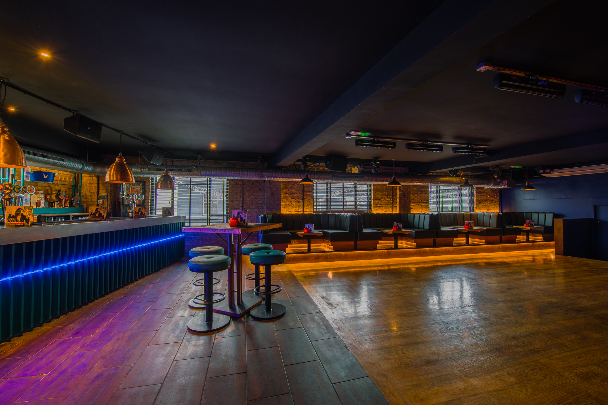 Clubroom - 2kpyityifw5.jpg