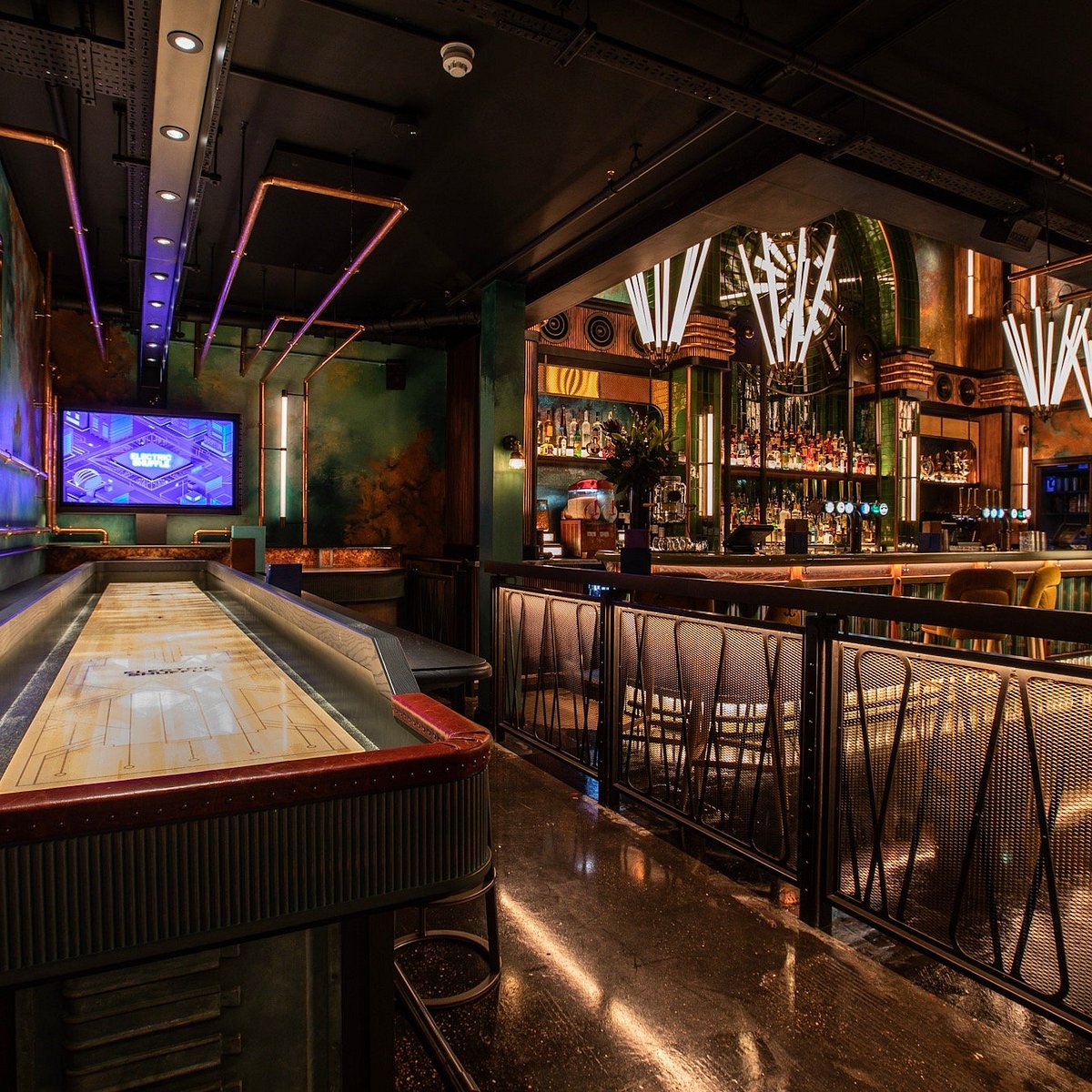 Exclusive Hire - pcl5y20bs2p.jpg